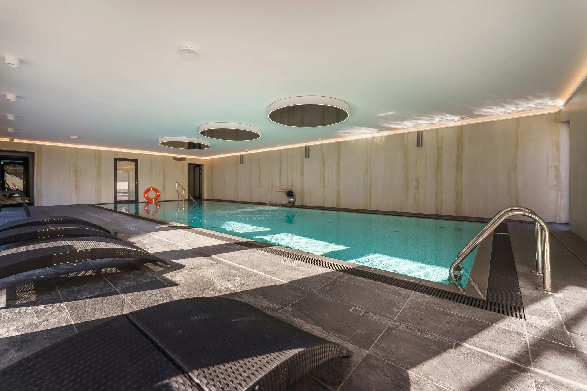 Resort v Kolobřehu u pláže: neomezený wellness, plná či polopenze, výhody za delší pobyt