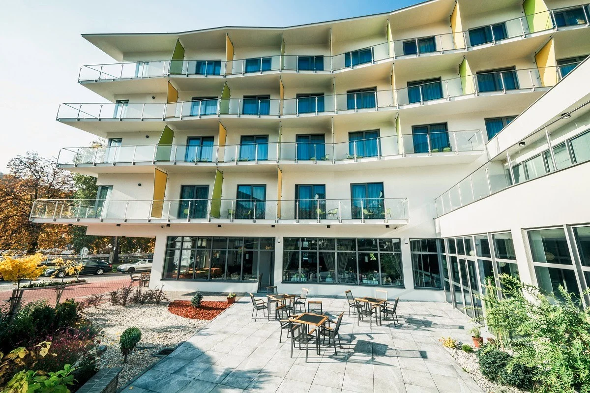 Elegantní 4* hotel v centru lázeňského města Trenčianske Teplice, procedury i strava