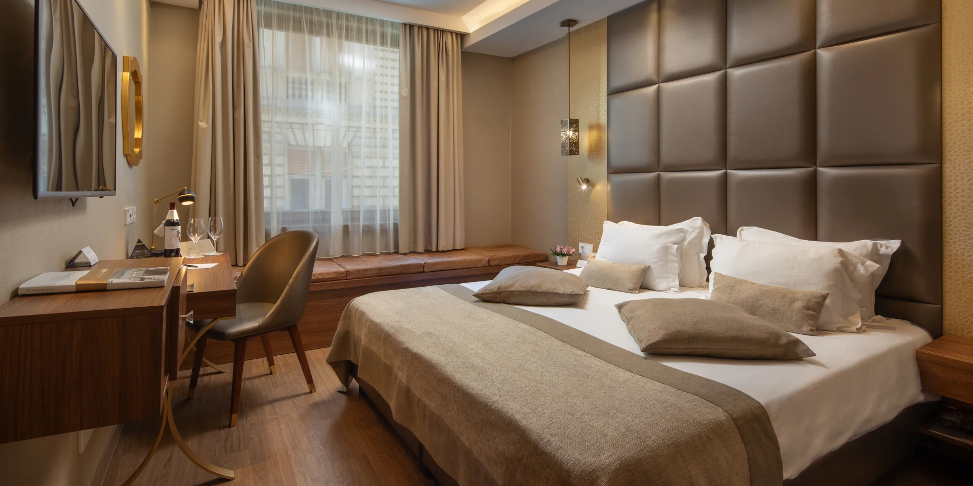 Relax v centru Budapešti: Continental Hotel se snídaněmi a neomezeným wellness