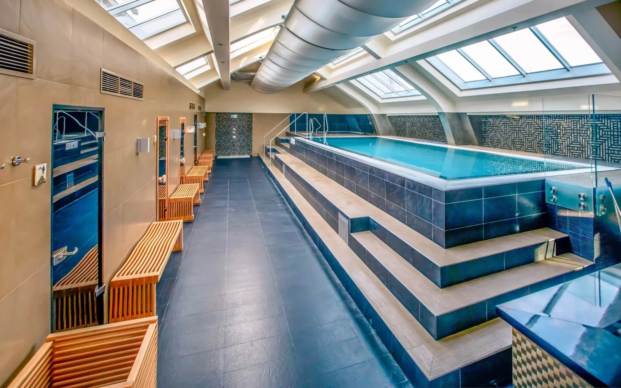 Budapešť: pobyt ve 4* hotelu Continental se snídaní a neomezeným wellness