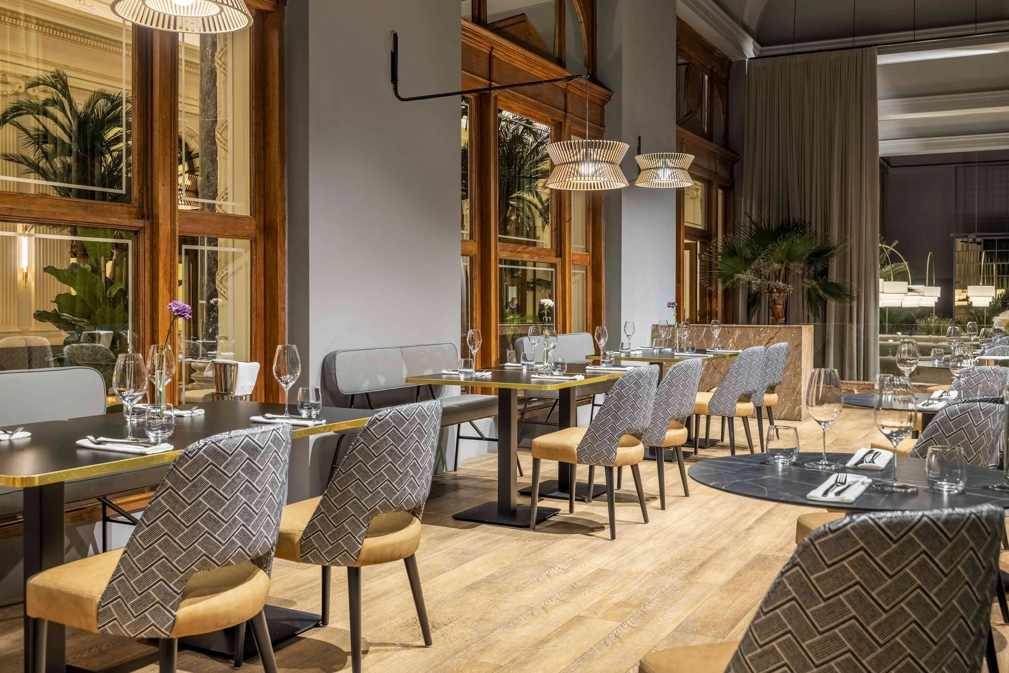 5* hotel v novorenesančním paláci v centru Prahy: luxusní pokoje, varianty se snídaní i vstupem do spa