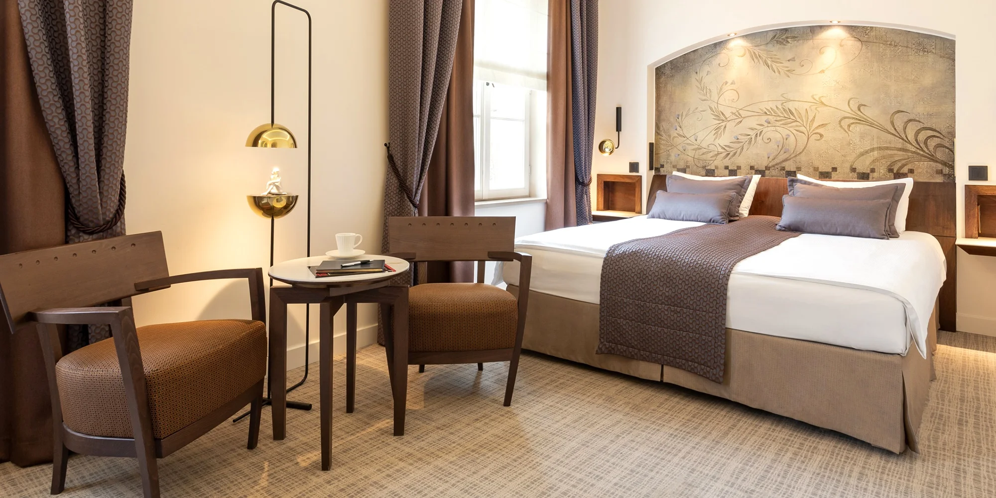 Relax v srdci Varšavy: moderní boutique hotel v bývalém paláci se saunou a bazénem, akce 2 děti zdarma