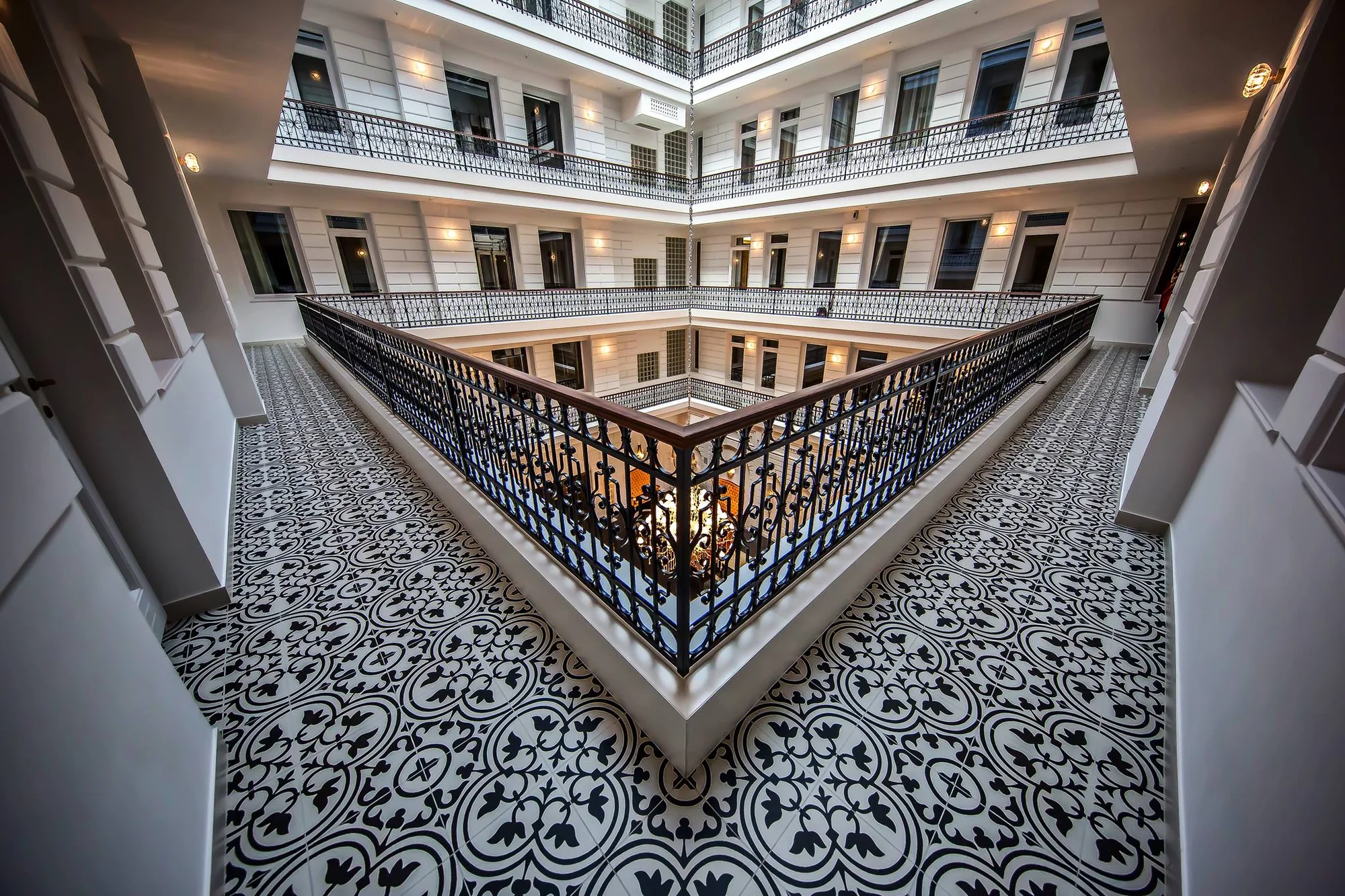 Luxusní hotel v centru Budapešti: snídaně a neomezený vstup do wellness
