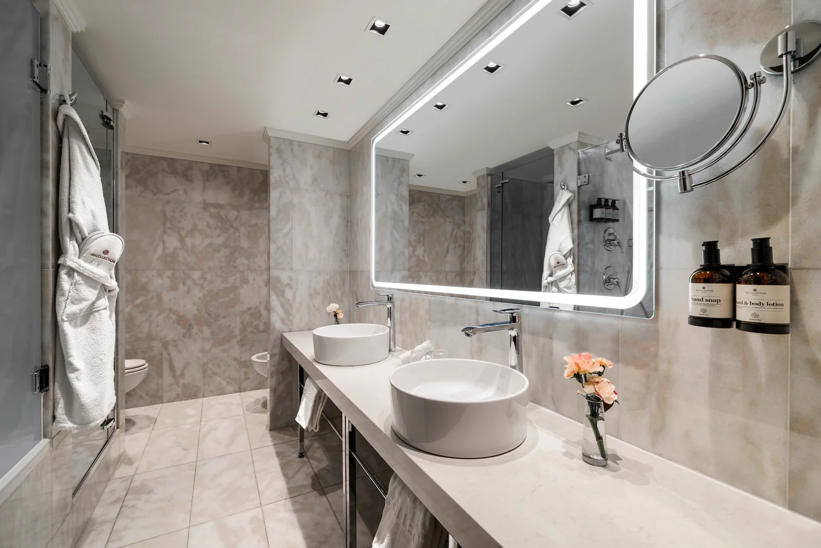 5* hotel v novorenesančním paláci v centru Prahy: luxusní pokoje, varianty se snídaní i vstupem do spa