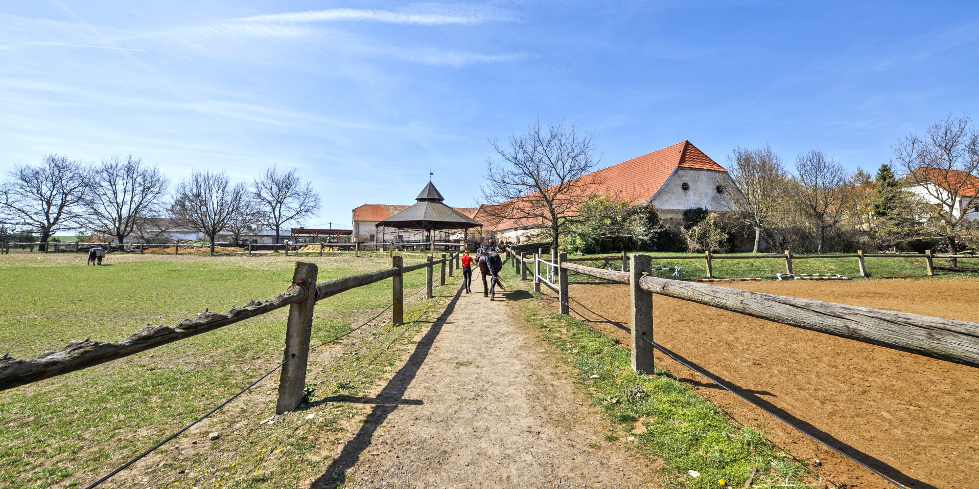 Farma u Znojma: pobyt se stravou i projížďka na koni