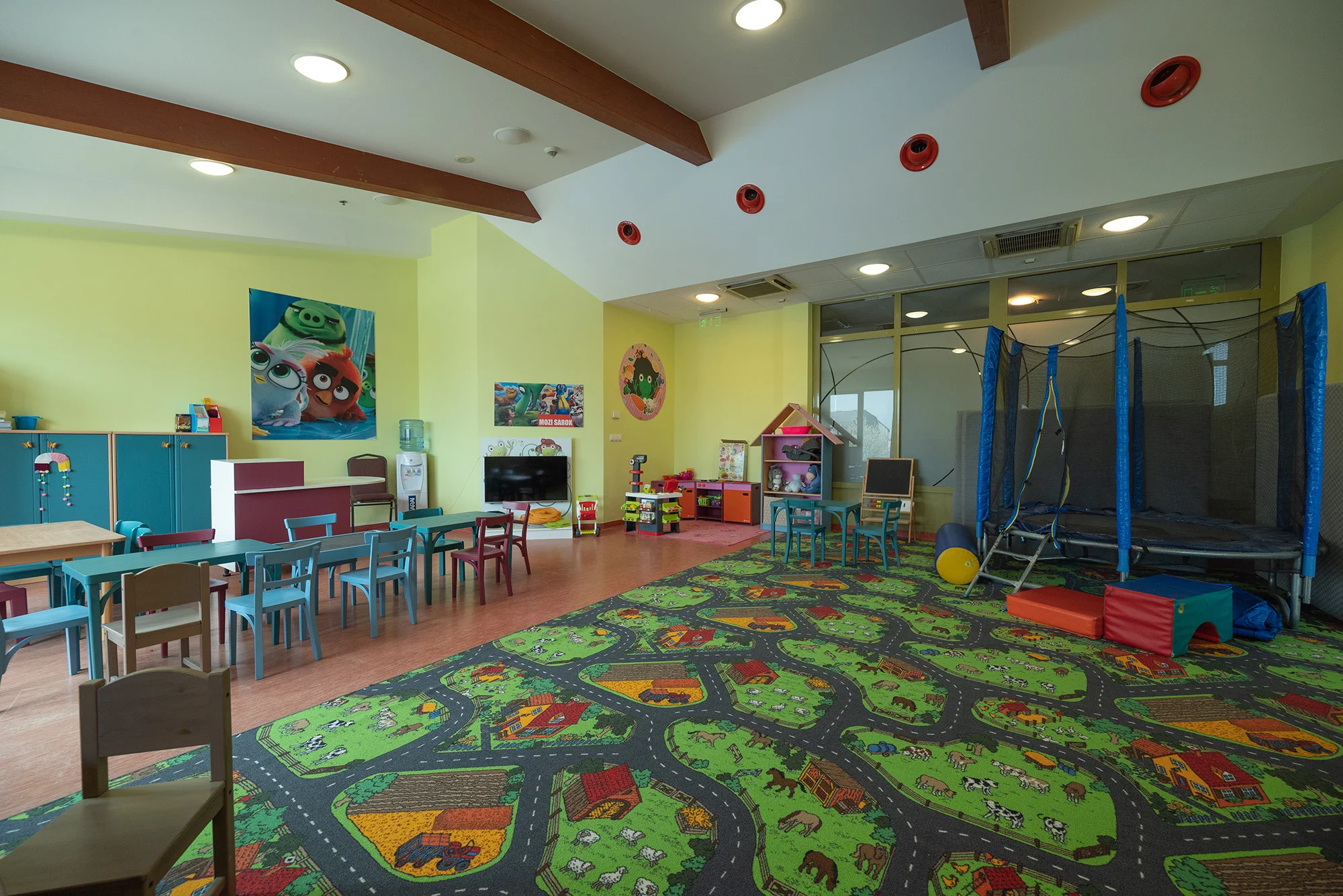 4* pobyt v Zalakarosi: neomezený wellness s termální vodou, polopenze a bohatý program pro rodiny s dětmi