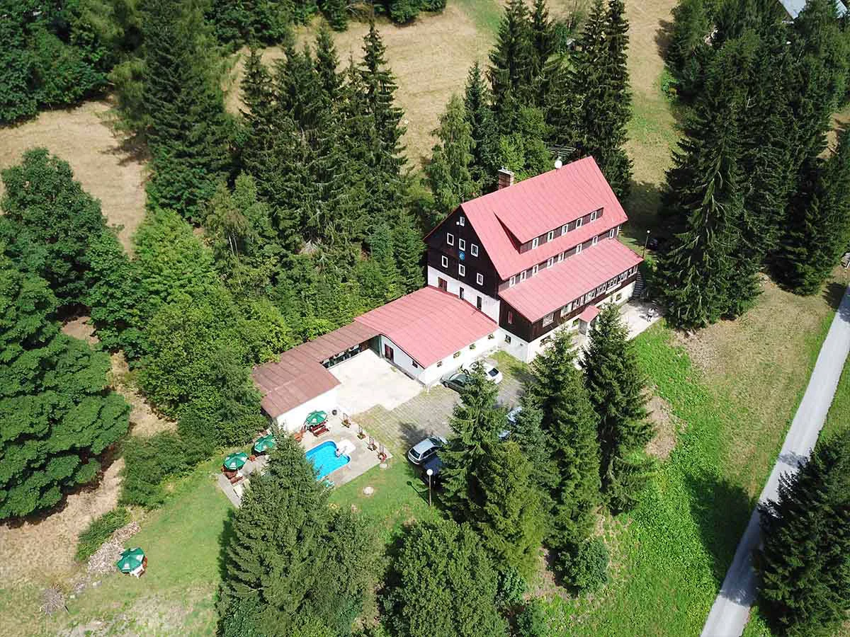 Aktivní dovolená s polopenzí v Krkonoších: 2 až 14 nocí v Dolních Mísečkách