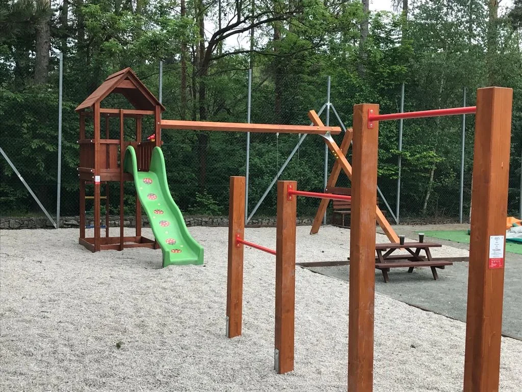 Letní rodinná dovolená: polopenze, animační program i vstup do Farmaparku Soběhrdy