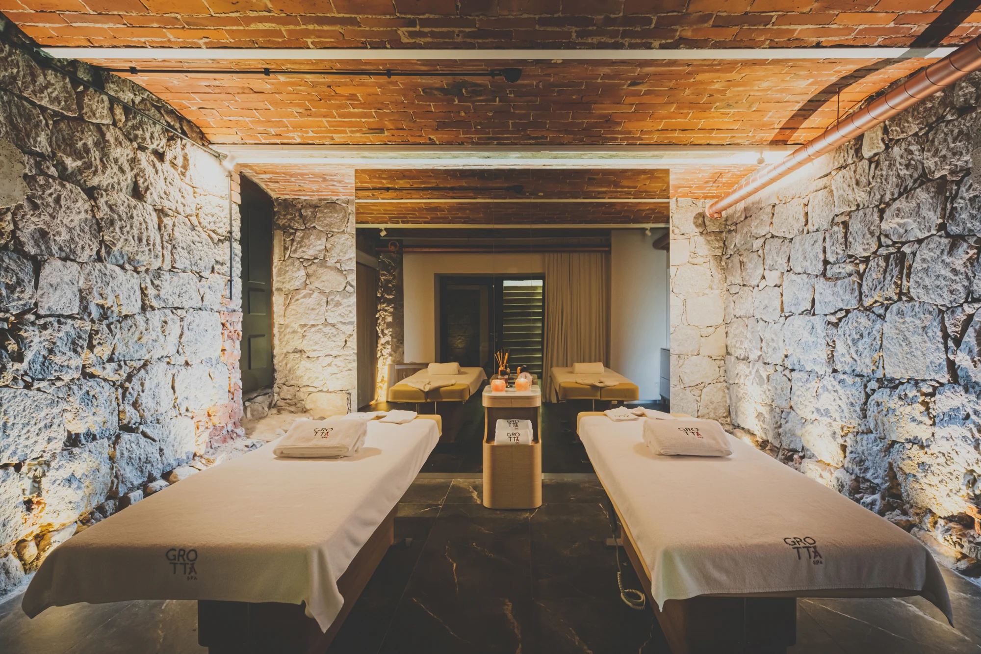 Polské Krkonoše, Karpacz: resort v alpském stylu, neomezený wellness a snídaně či polopenze