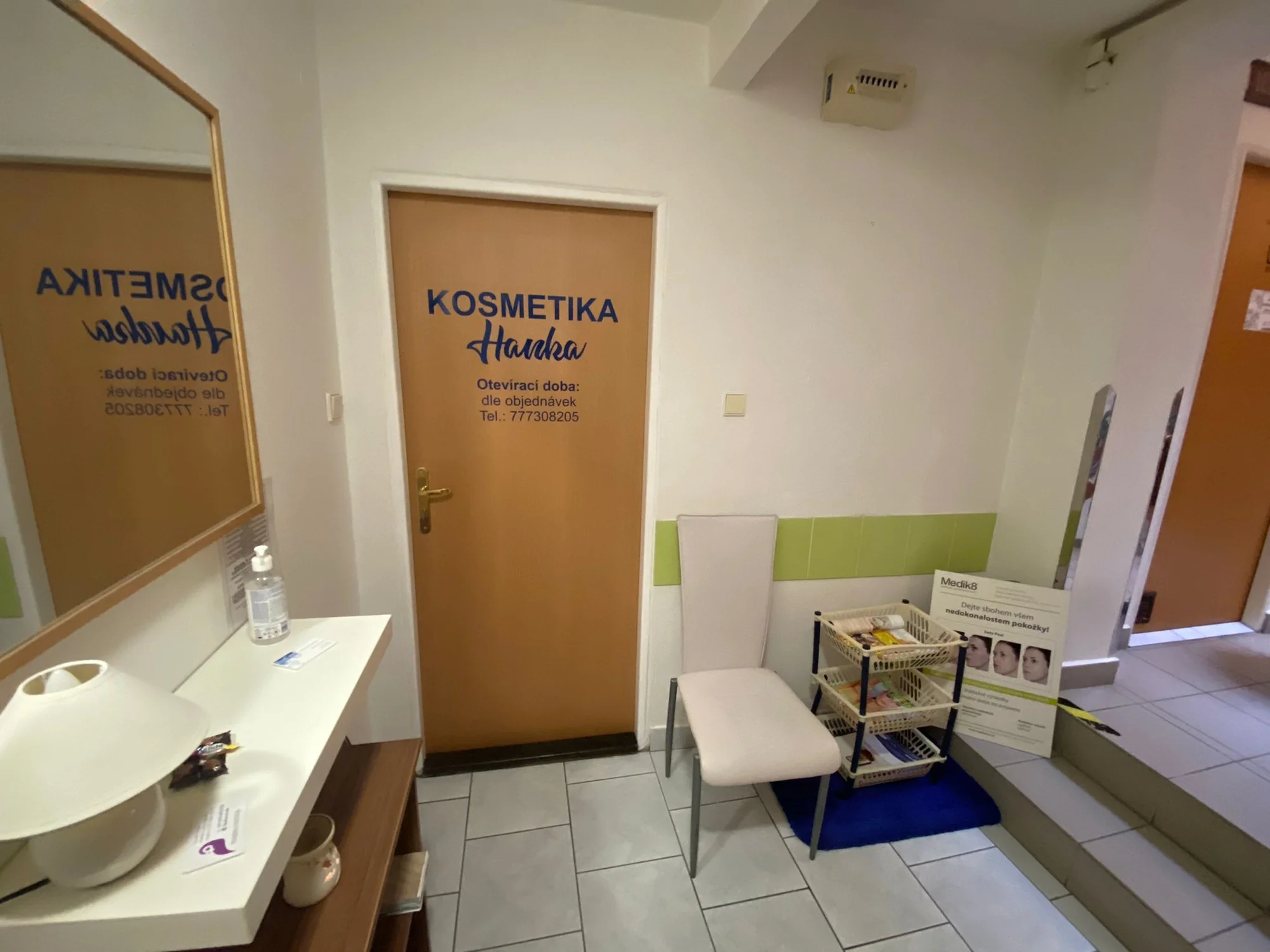 Liftingová masáž obličeje či redukce podbradku radiofrekvencí