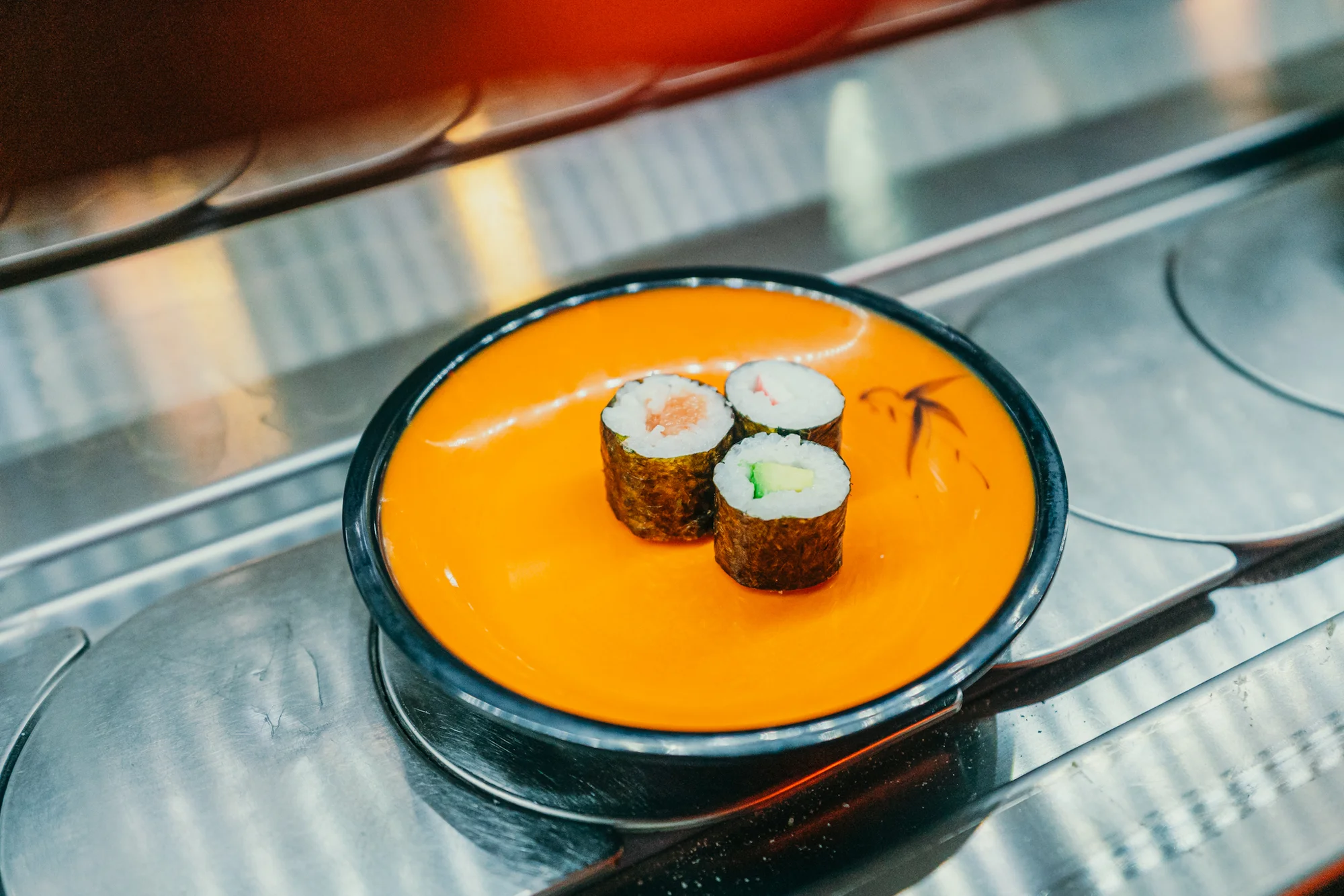 Running sushi: 2 hodiny neomezené konzumace sushi a dalších asijských specialit