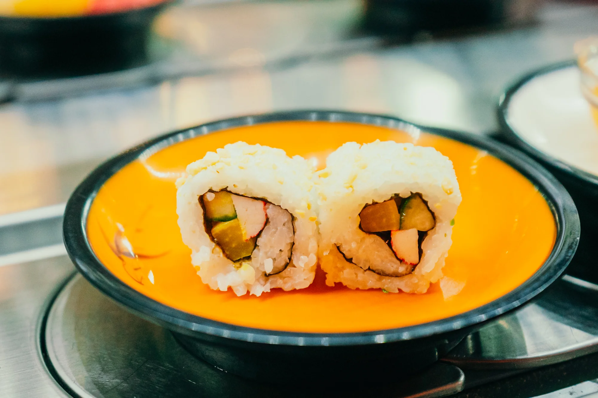 Running sushi: 2 hodiny neomezené konzumace sushi a dalších asijských specialit