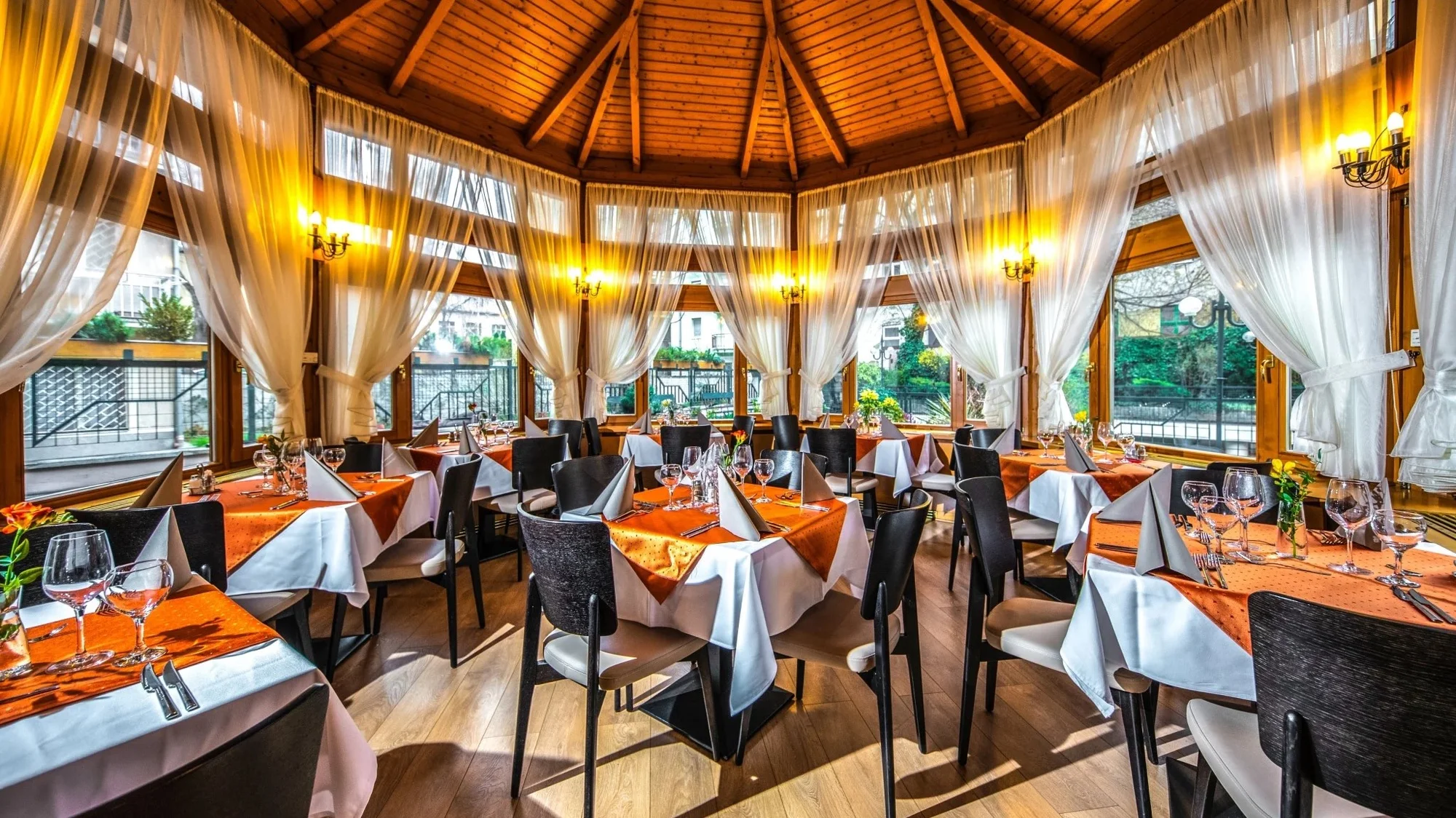 4* hotel blízko centra Budapešti se snídaní a welcome drinkem