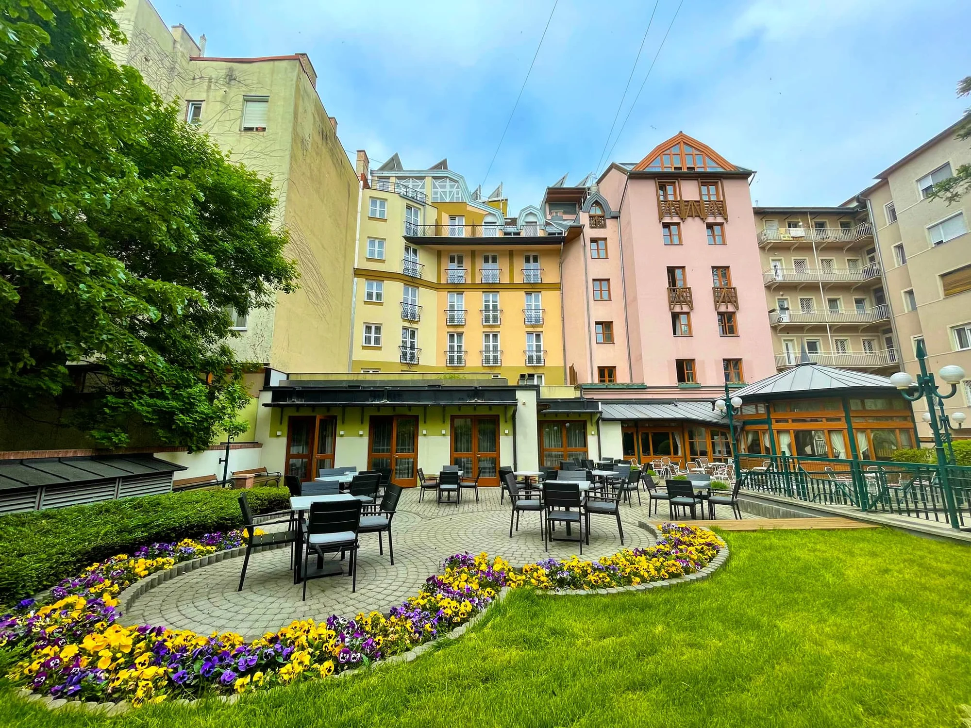 4* hotel v Budapešti se snídaní a welcome drinkem, termíny až do března 2026