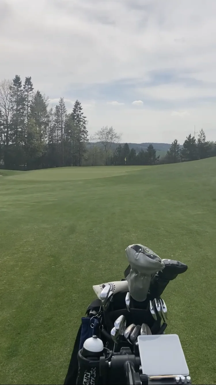 Individuální lekce golfu s Davidem Fárou pro začátečníky i pokročilé
