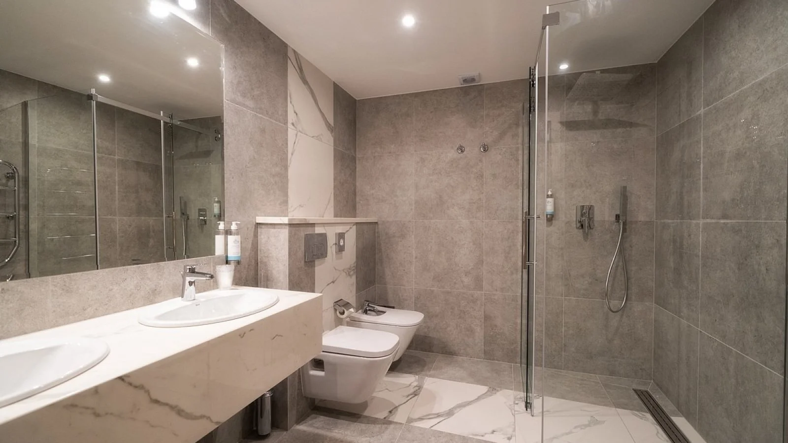 Pobyt ve Slezských Beskydech: hotel se super wellness a spoustou atrakcí pro děti, snídaně či polopenze