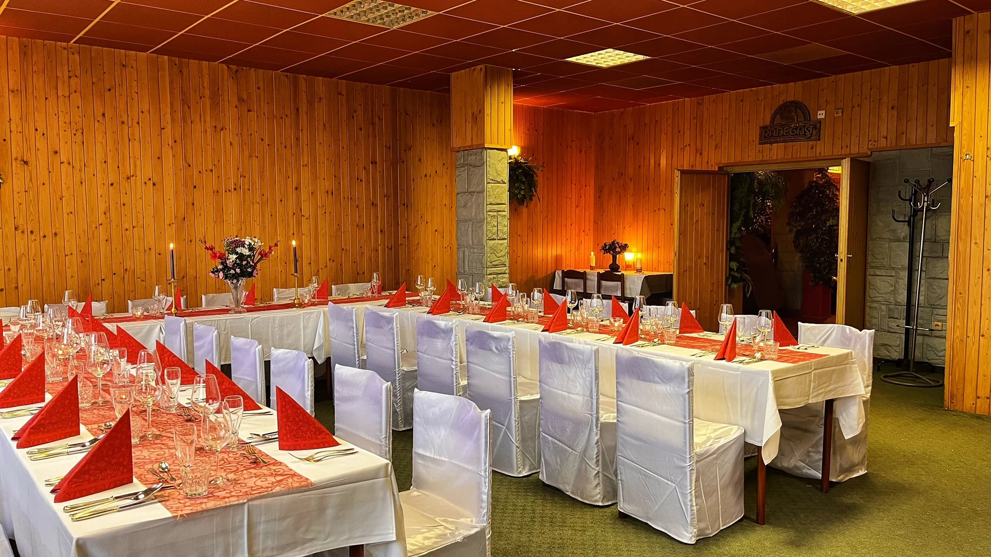 Vykutálená zábava: 1 nebo 2 hodiny bowlingu až pro 8 osob