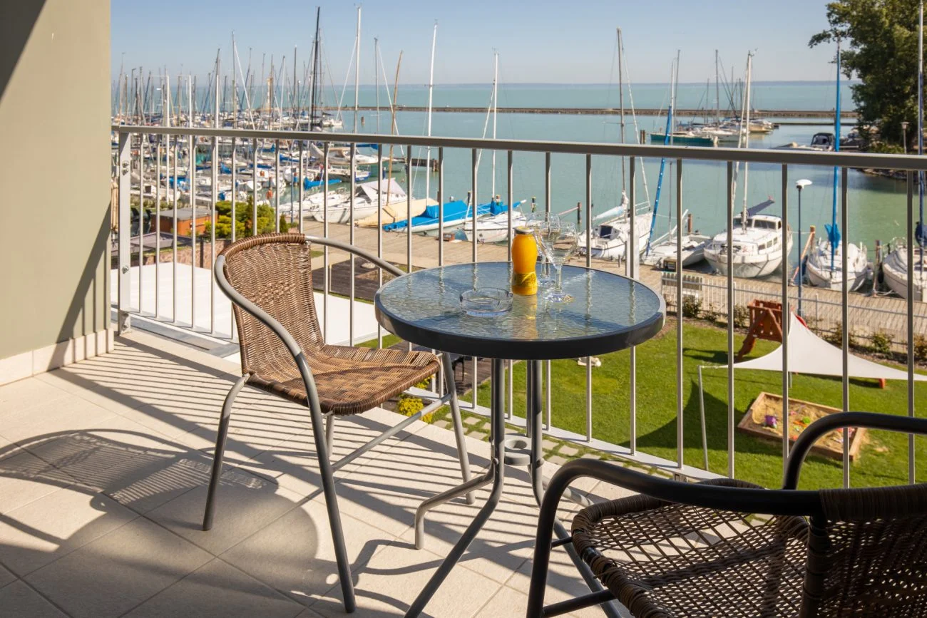 Relax ve wellness hotelu Yacht**** na břehu Balatonu pro pár i celou rodinu