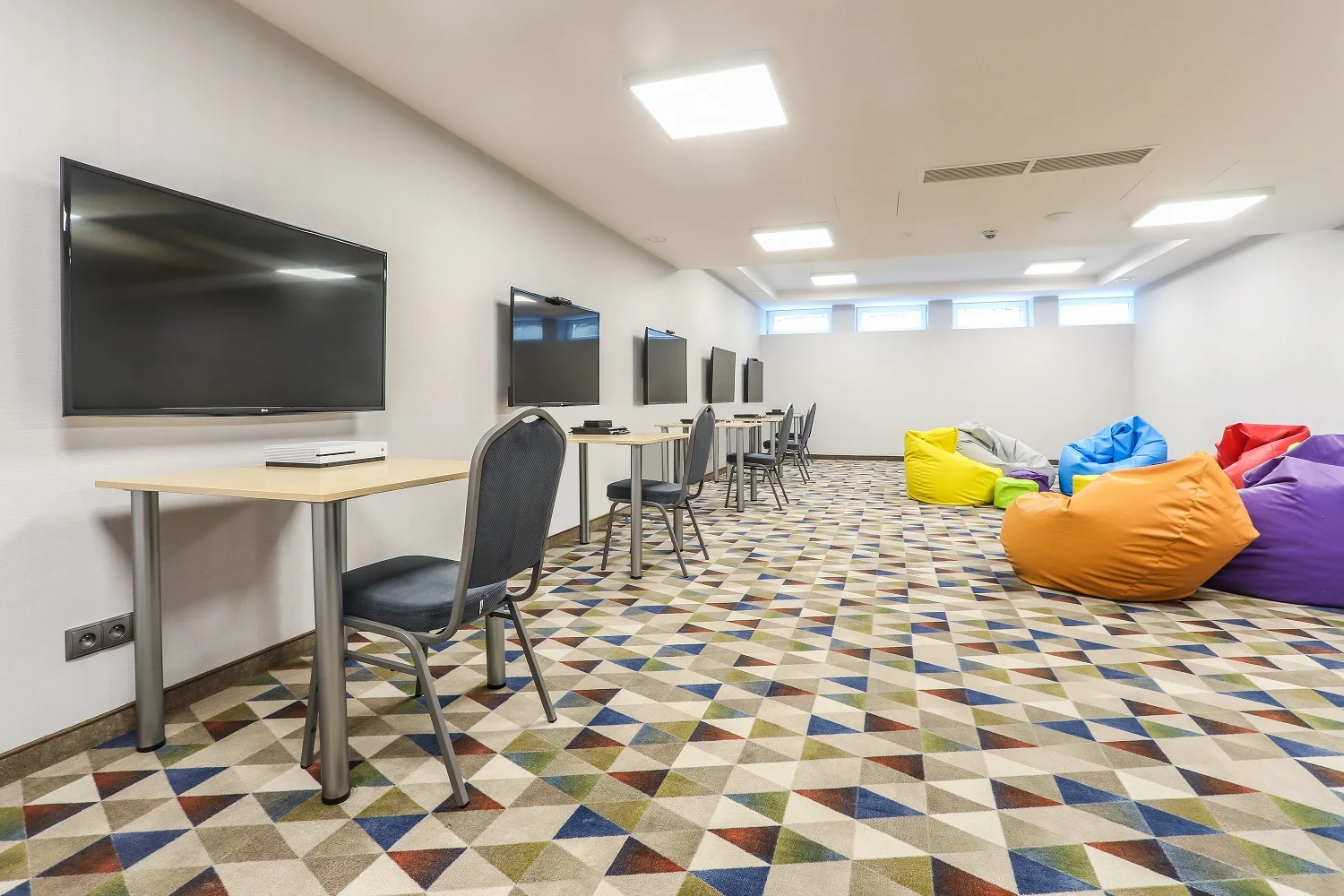 Moderní hotel s výhledem na Slezské Beskydy: jídlo a neomezený vstup do wellness, akce 2 děti zdarma