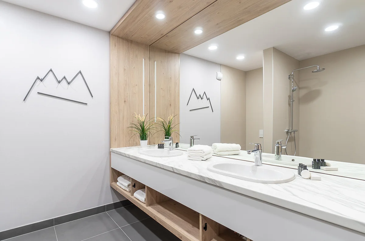 Moderní hotel s výhledem na Slezské Beskydy: jídlo a neomezený vstup do wellness, akce 2 děti zdarma