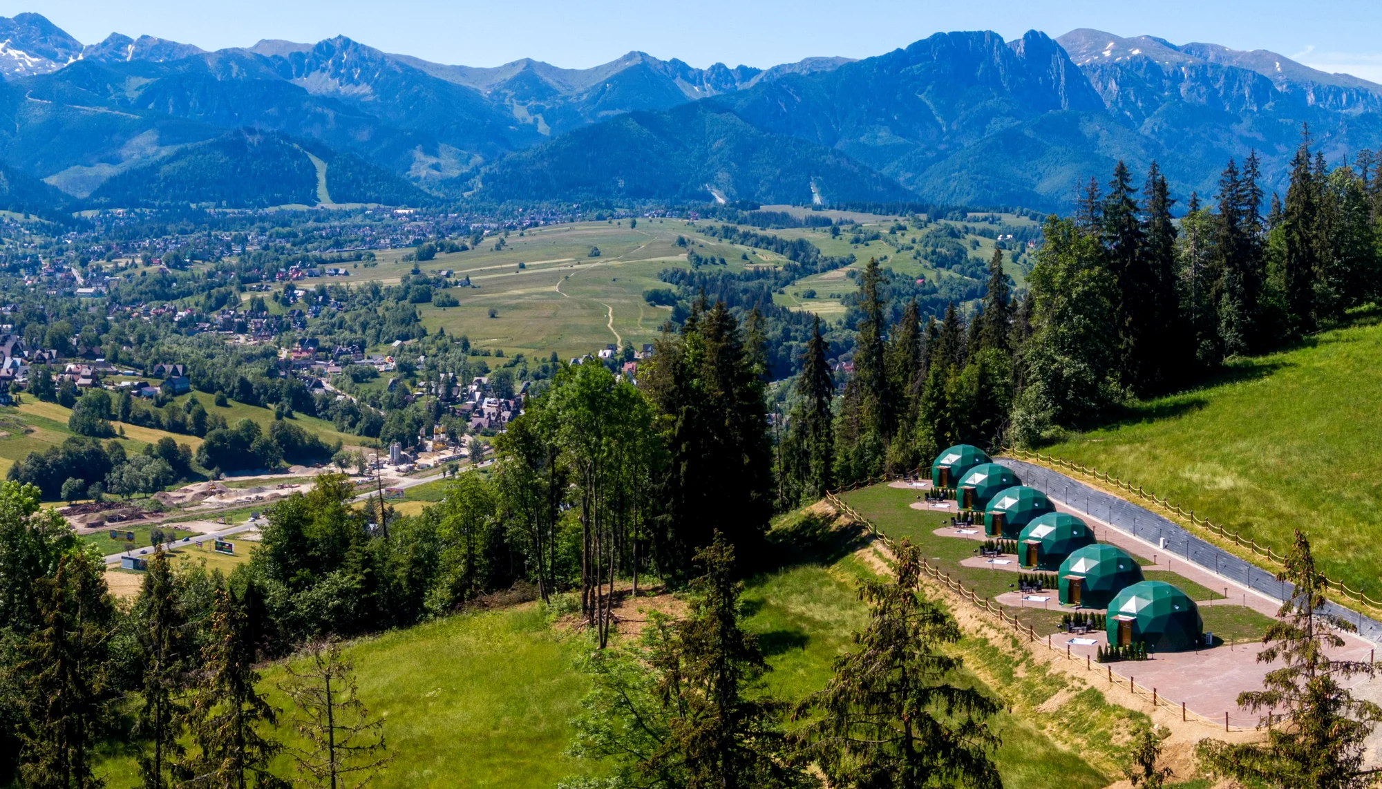 Romantický glamping s venkovní vířivkou jen 8 km od Zakopaného
