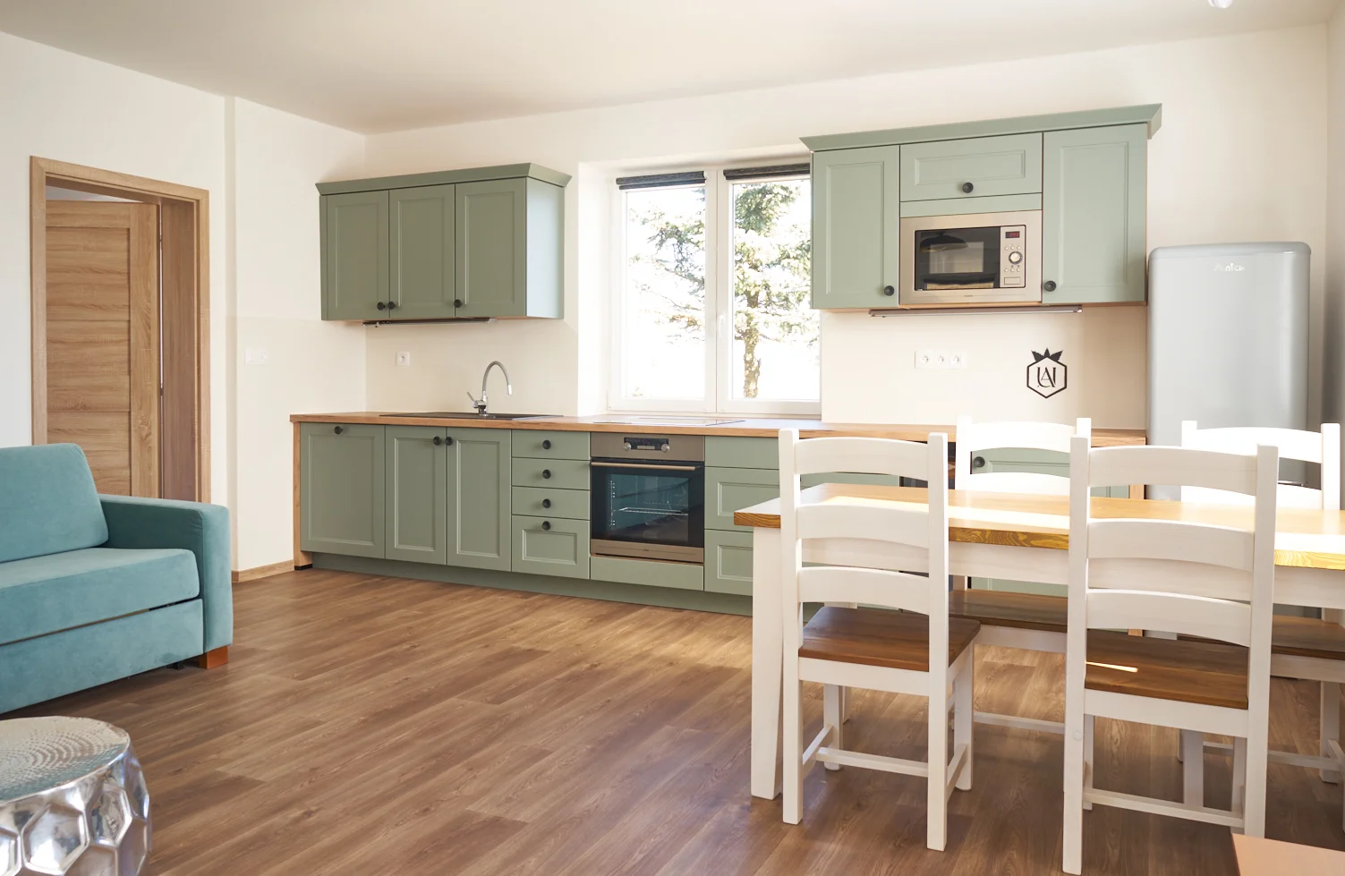 Krásné apartmány na hřebeni Krušných hor až pro 4 osoby: úžasné výhledy a venkovní koupání
