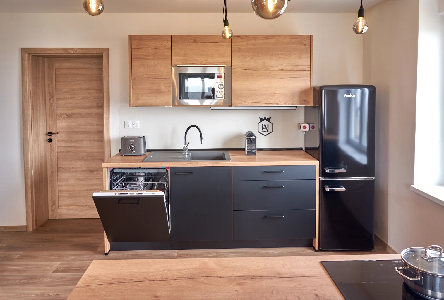Krásné apartmány na hřebeni Krušných hor až pro 4 osoby: úžasné výhledy a venkovní koupání