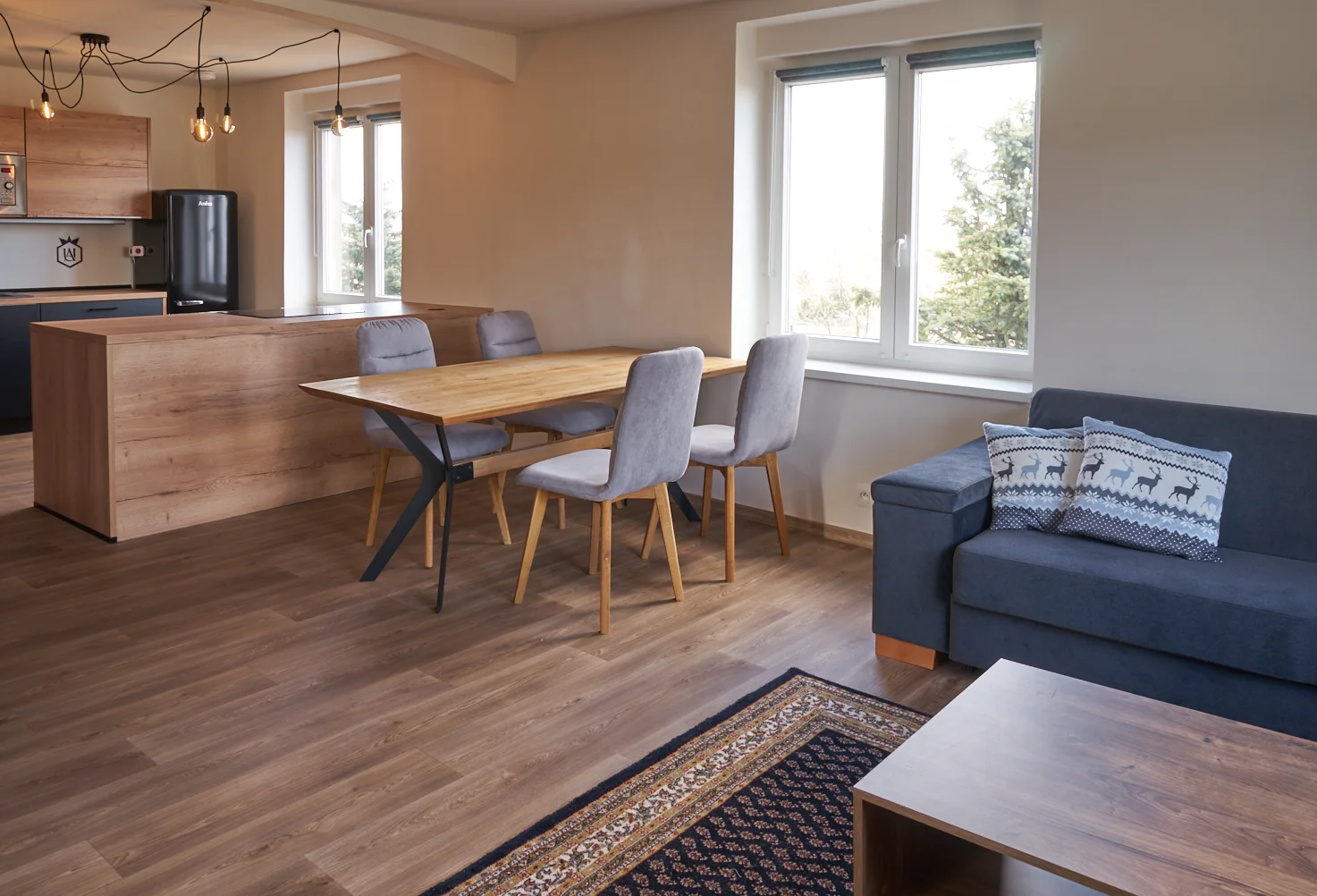 Krásné apartmány na hřebeni Krušných hor až pro 4 osoby: úžasné výhledy a venkovní koupání