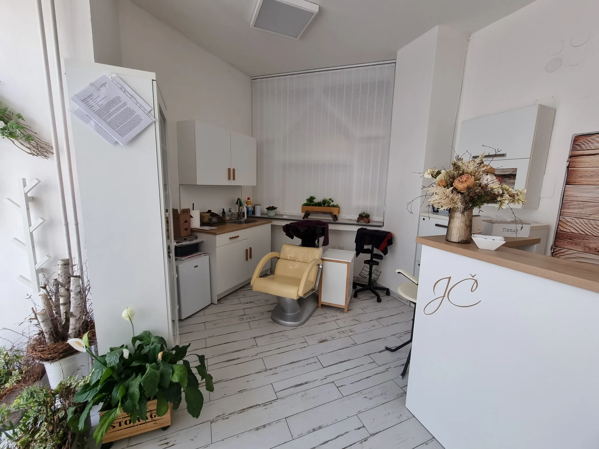 Kadeřnický balíček se střihem, masáží a maskou pro všechny délky vlasů