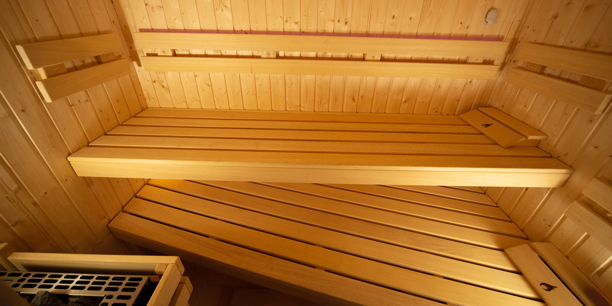 Relaxační energetická masáž i vstup do finské či biosauny s ochlazovací sprchou