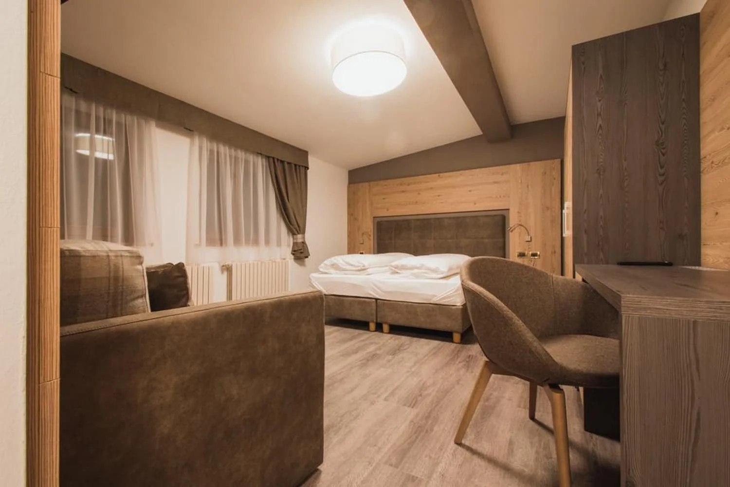 3* hotel v Dolomitech: ideální pro cyklisty i pěší turistiku, polopenze