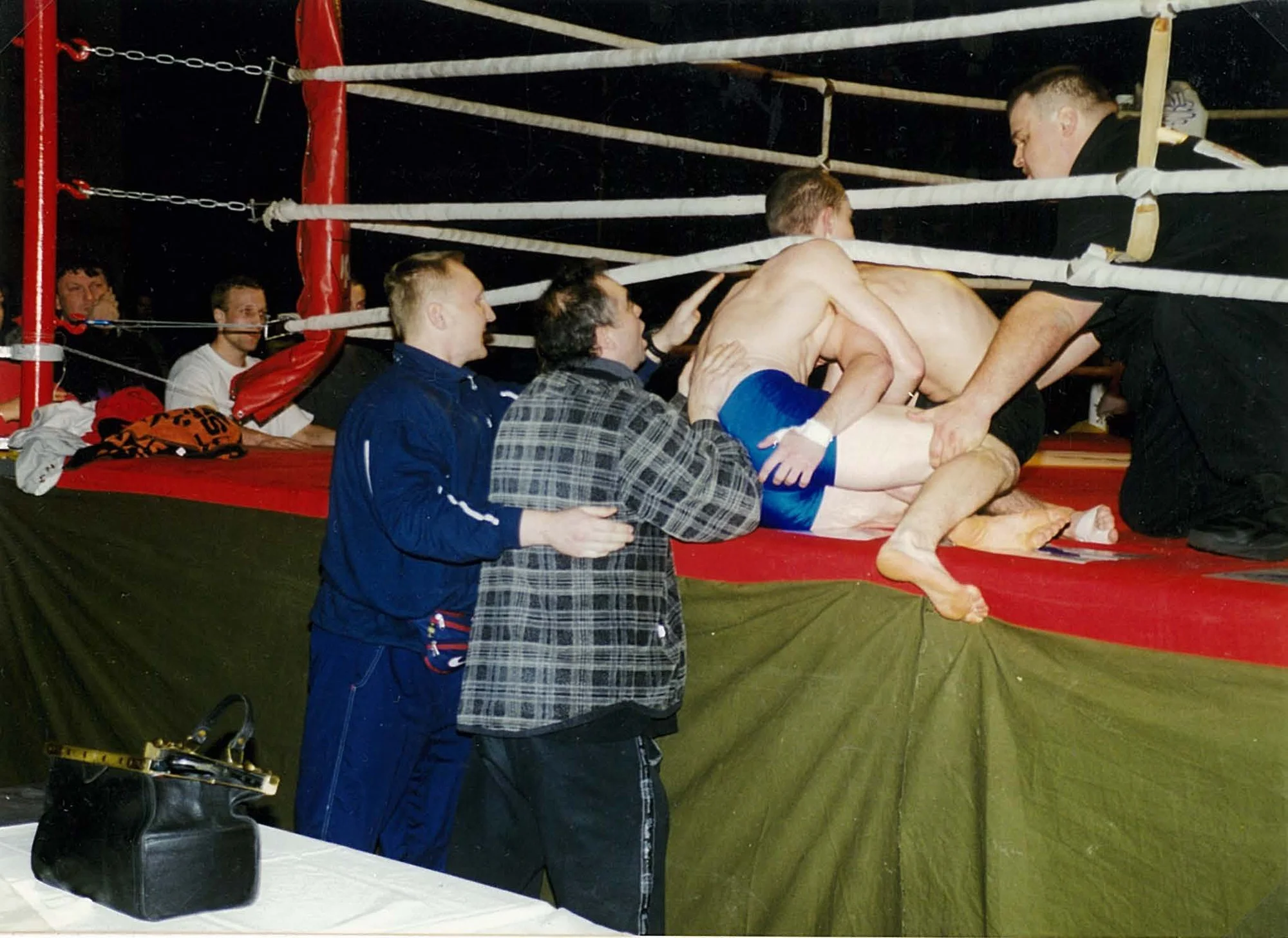 Individuální trénink s mistrem ČR ve Vale Tudo D. Bartákem: MMA, BJJ, grappling, thajský box i wrestling