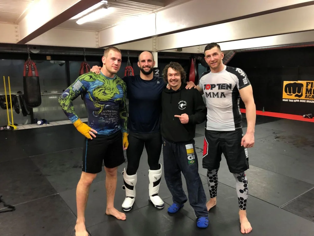Individuální trénink s mistrem ČR ve Vale Tudo D. Bartákem: MMA, BJJ, grappling, thajský box i wrestling