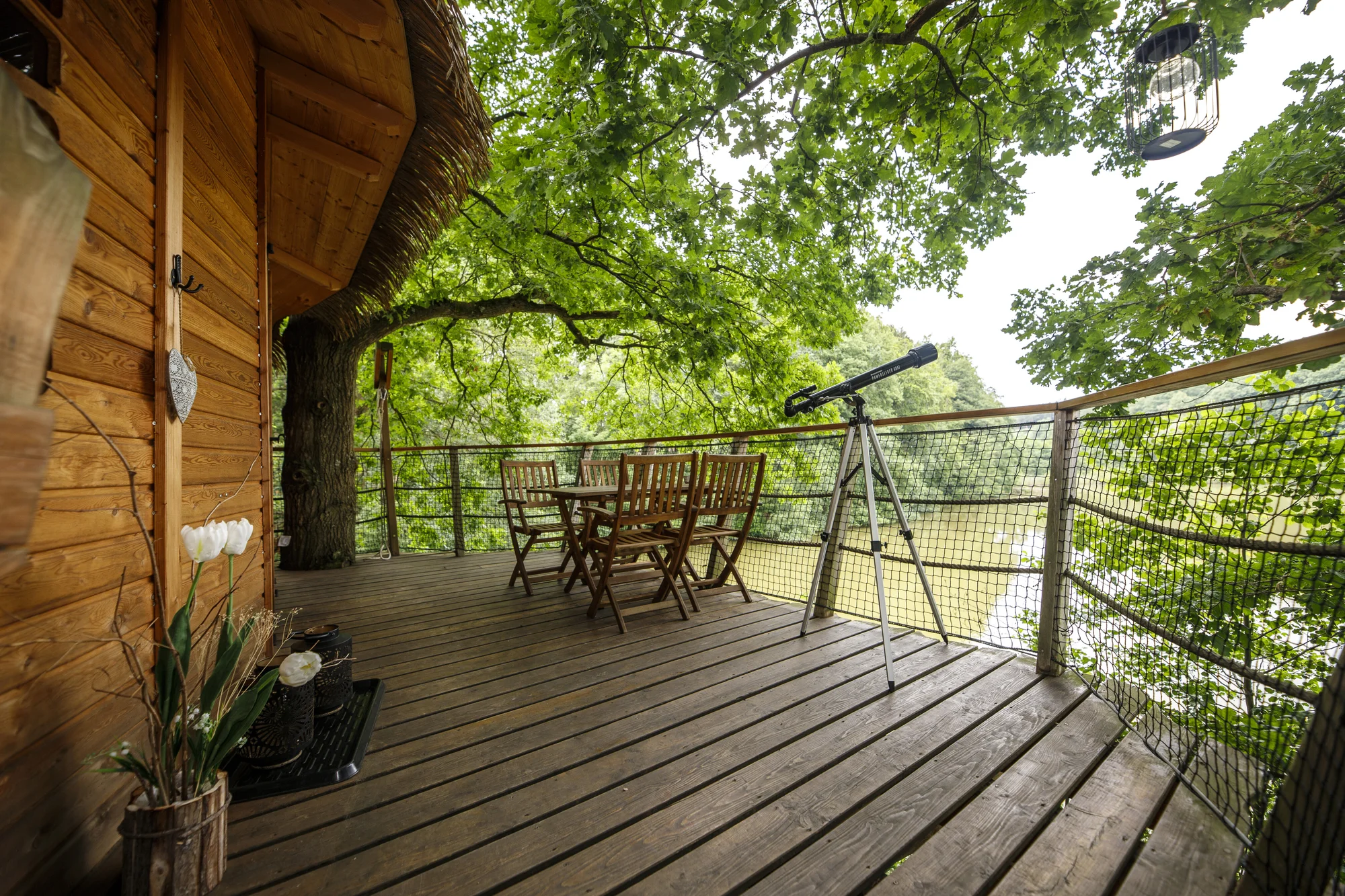 Netradiční relax v Českém ráji: domek na stromě pro 2–4 os. a zapůjčení loďky i možnost snídaňového koše