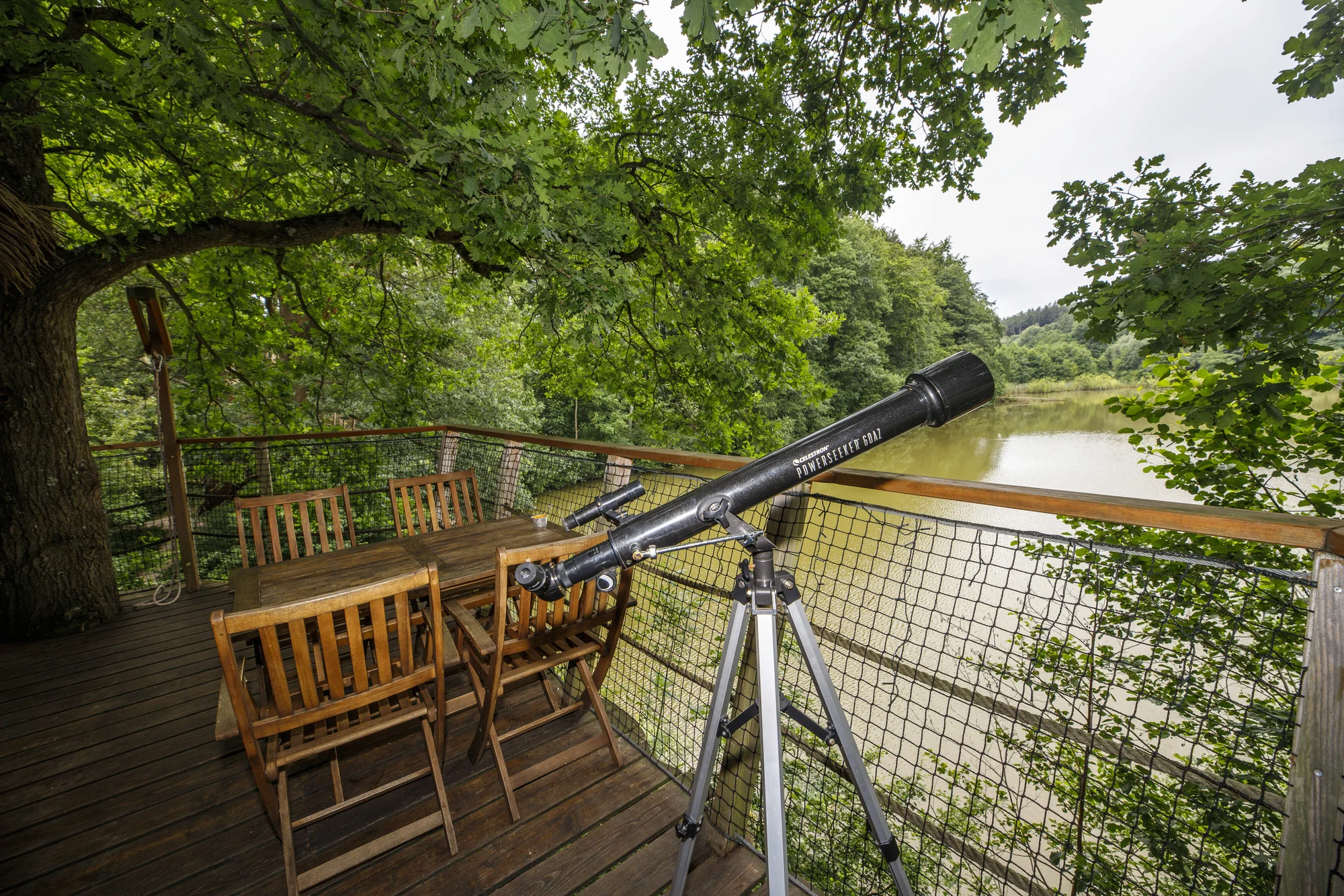 Netradiční relax v Českém ráji: domek na stromě pro 2–4 os. a zapůjčení loďky i možnost snídaňového koše