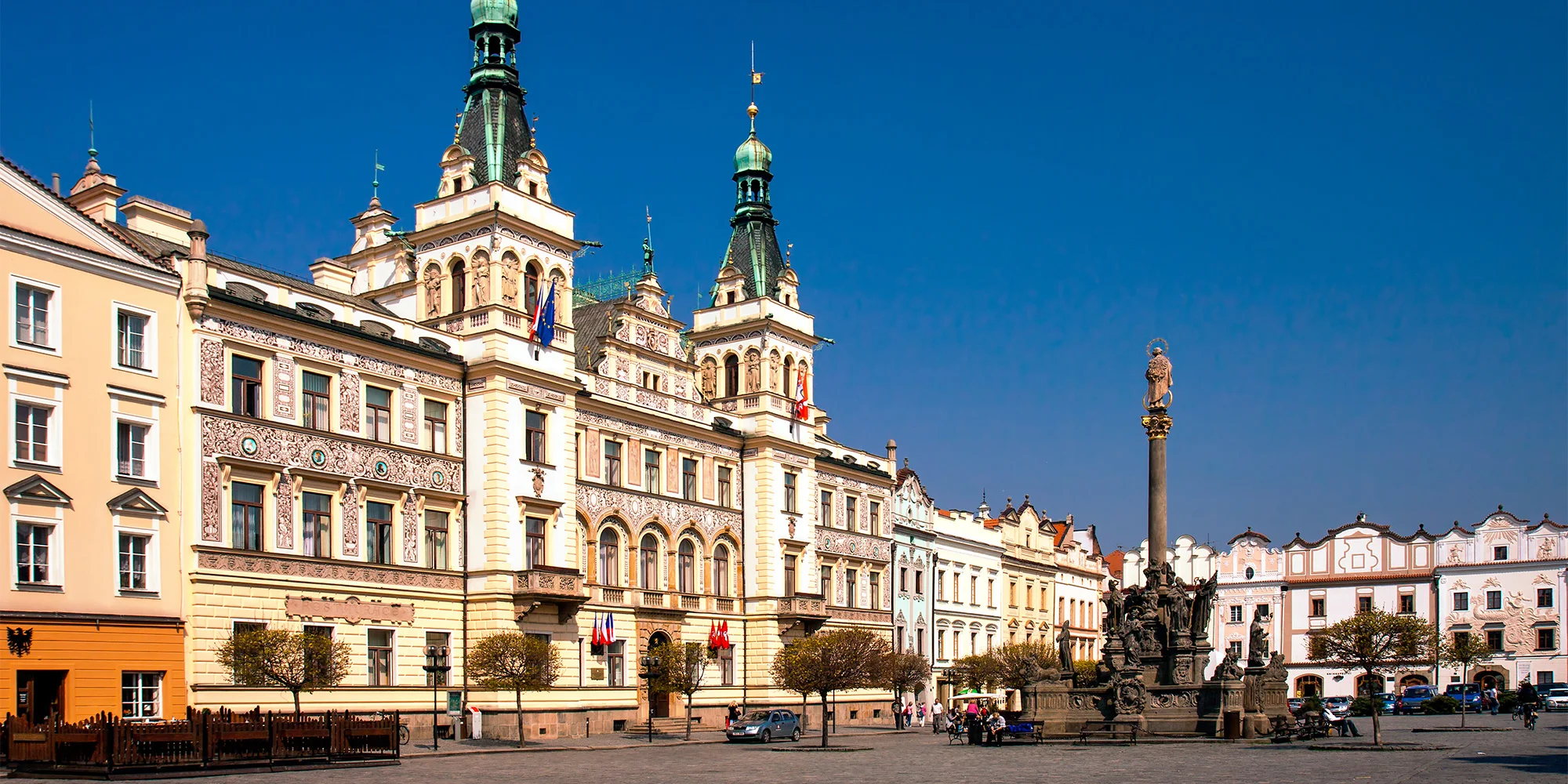 Venkovní únikové hry: Objevujte tajemství, řešte hádanky a zažijte dobrodružství!