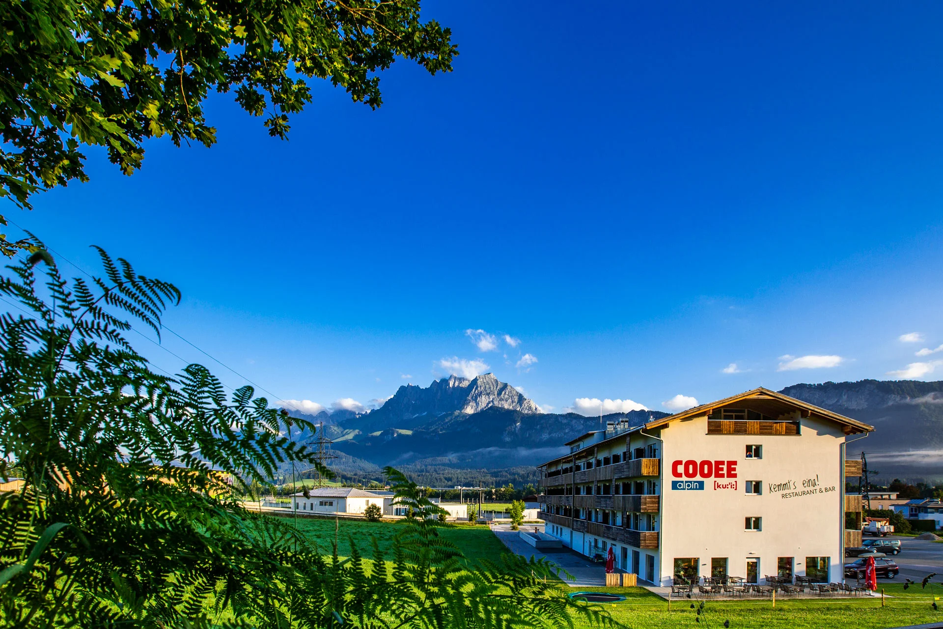 Dovolená v Kitzbühelských Alpách v Tyrolsku: krásný hotel se snídaní či polopenzí a relax zónou