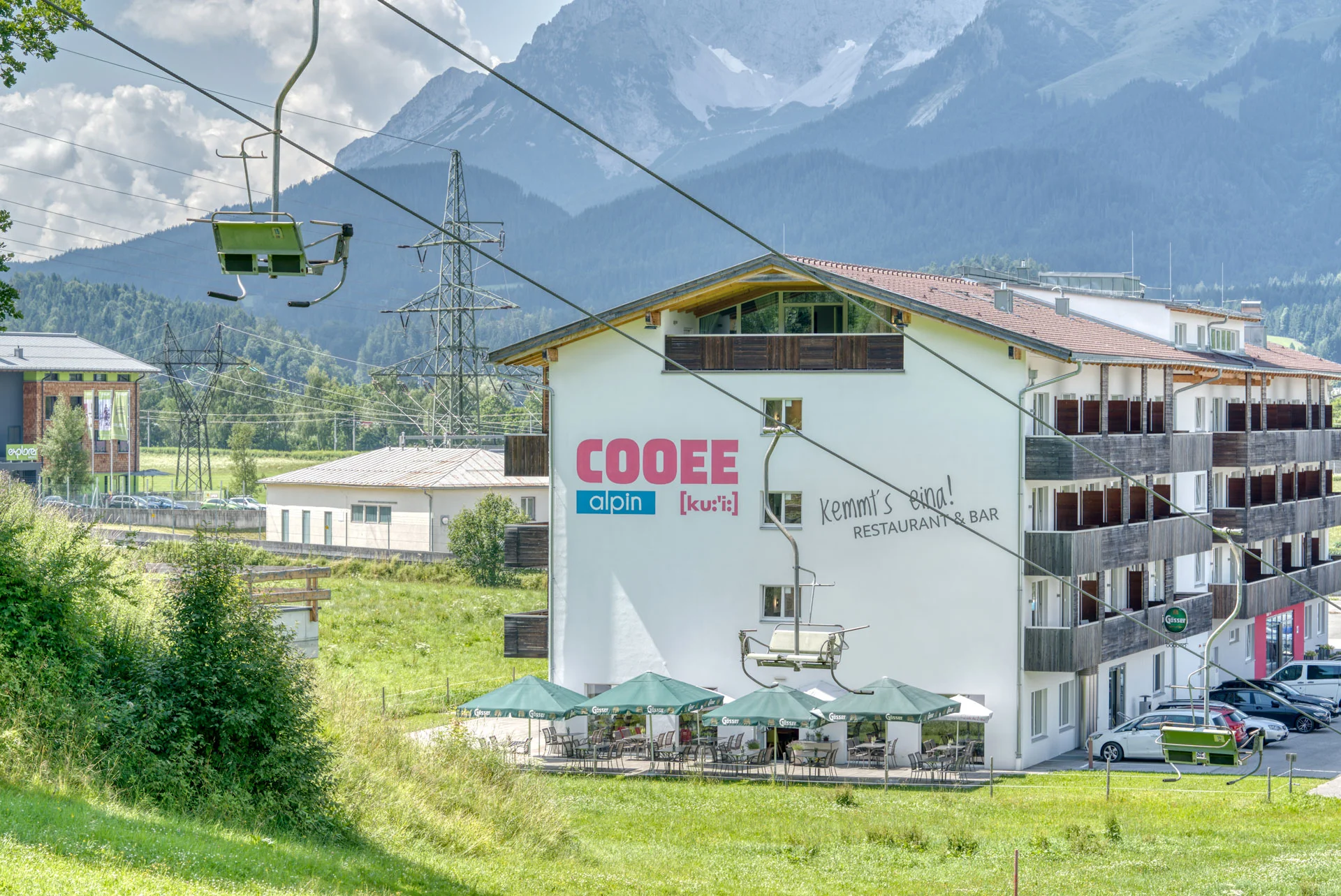 Dovolená v Kitzbühelských Alpách v Tyrolsku: krásný hotel se snídaní či polopenzí a relax zónou