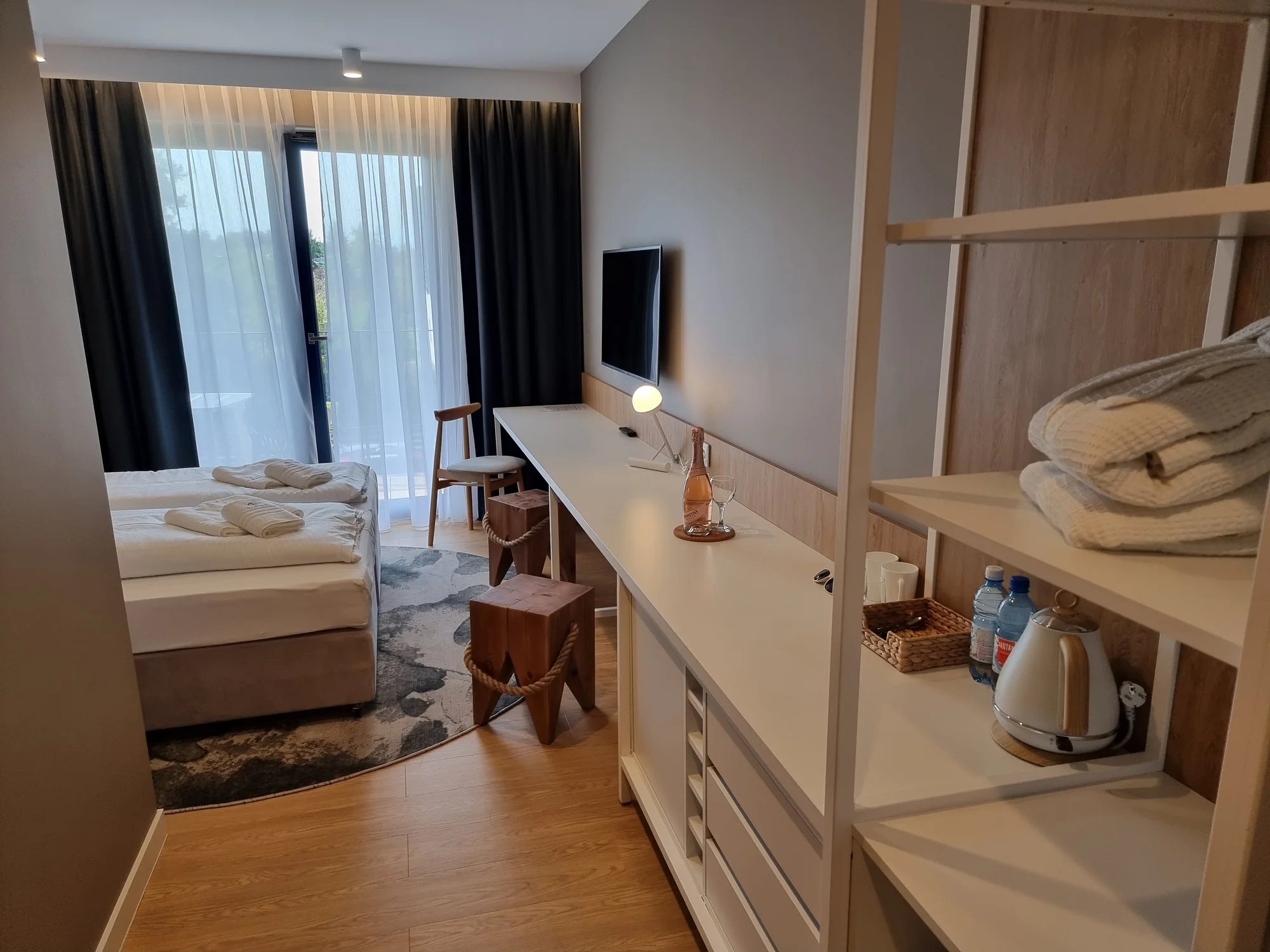 Pobyt u Kolobřehu pro dva i rodinu: moderně vybavené apartmány a snídaně i wellness, akce 2 děti zdarma
