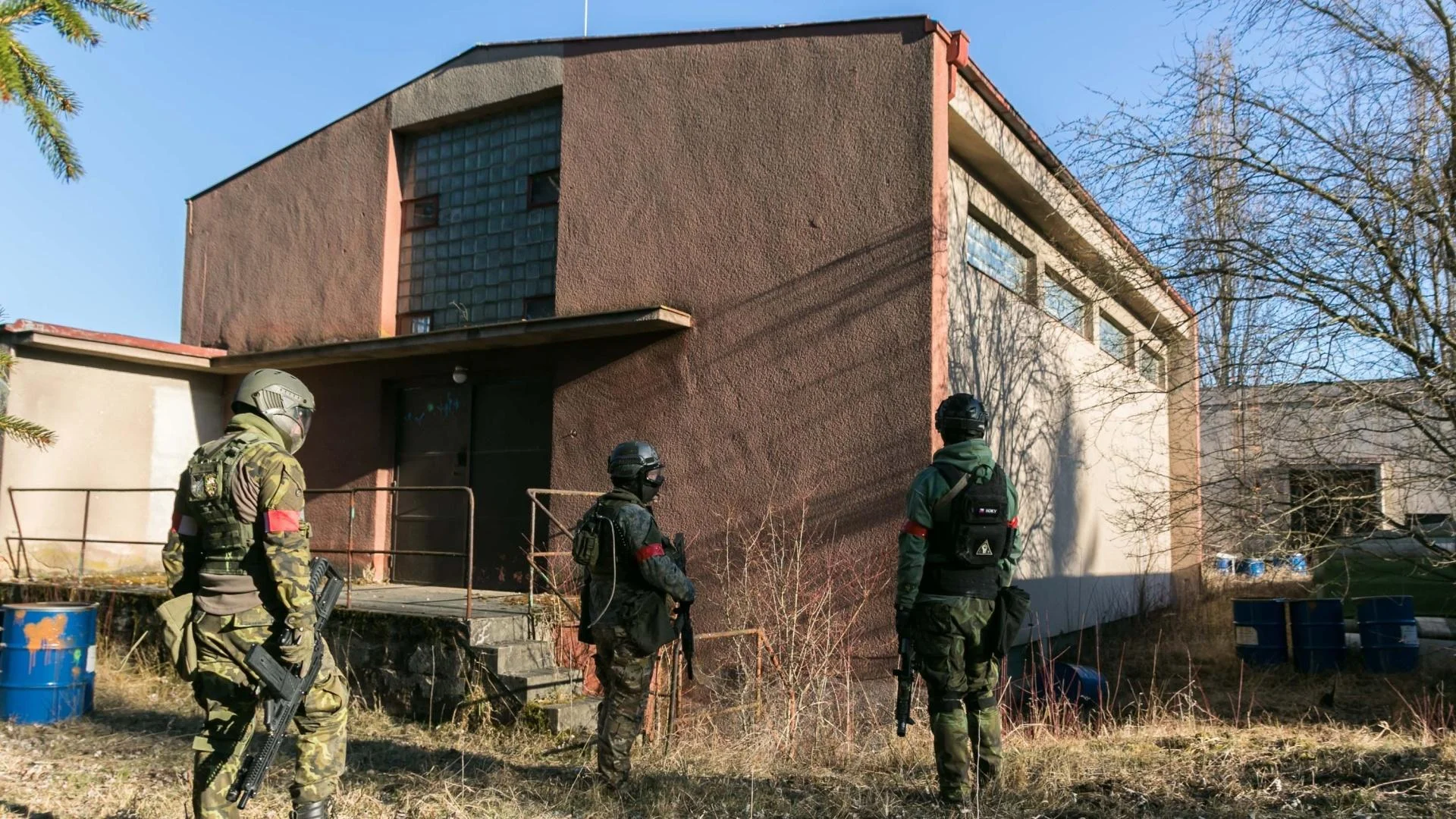 Paintball v areálu o rozloze 6000 m2: akční hra plná taktiky a adrenalinu