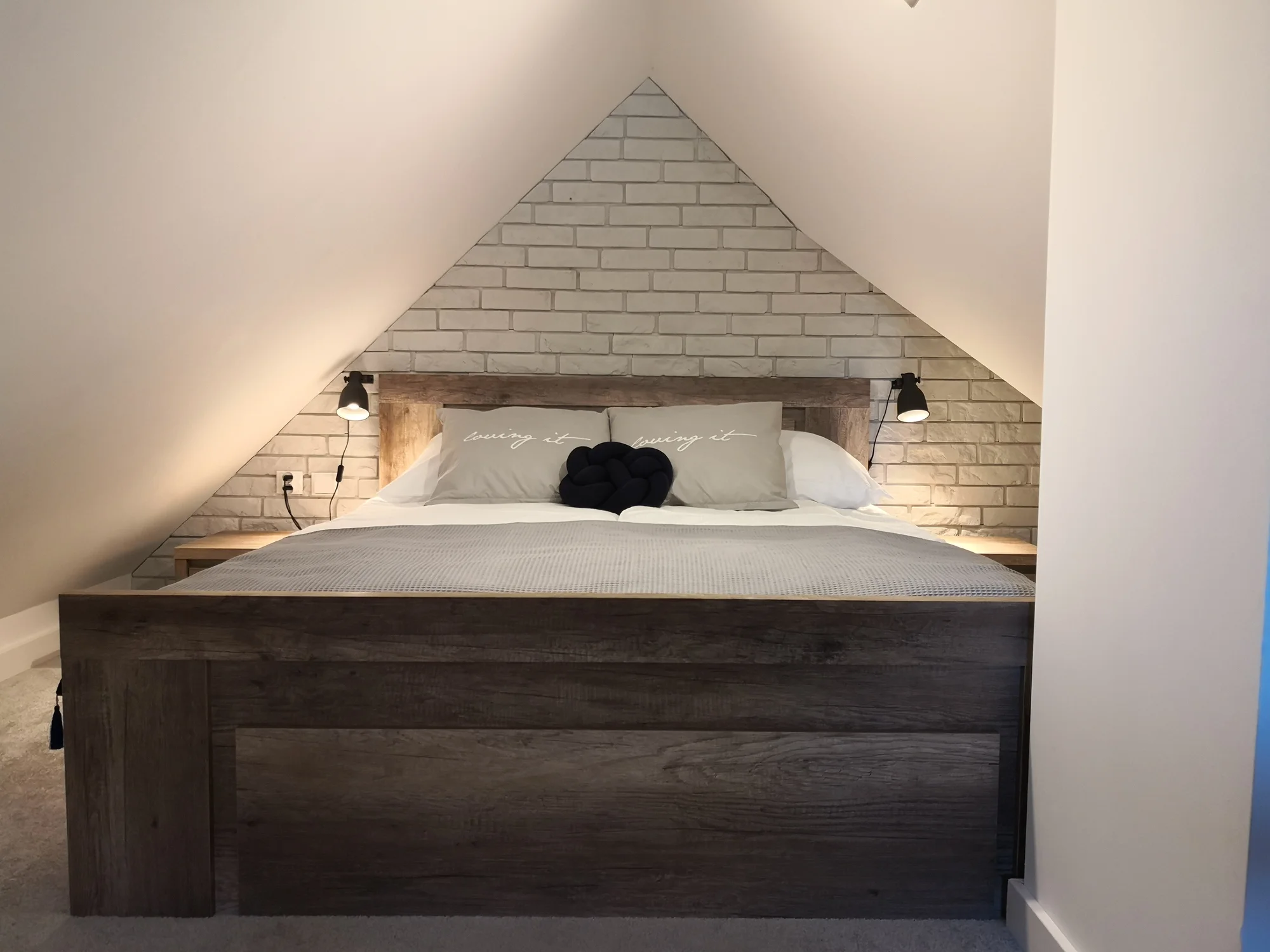 Vyhlášená pláž Leba a písečné duny: moderní apartmány pro celou rodinu, zahrada i balkon