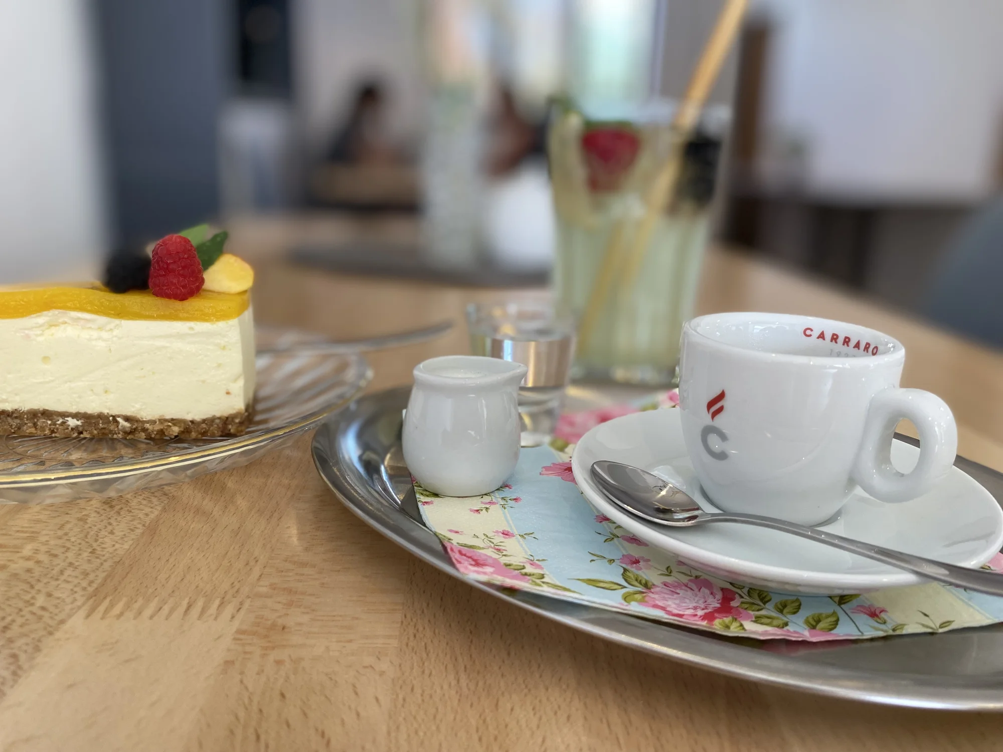 Domácí cheesecake nebo francouzský quiche, limonáda a káva dle výběru pro 1 i pro 2 osoby