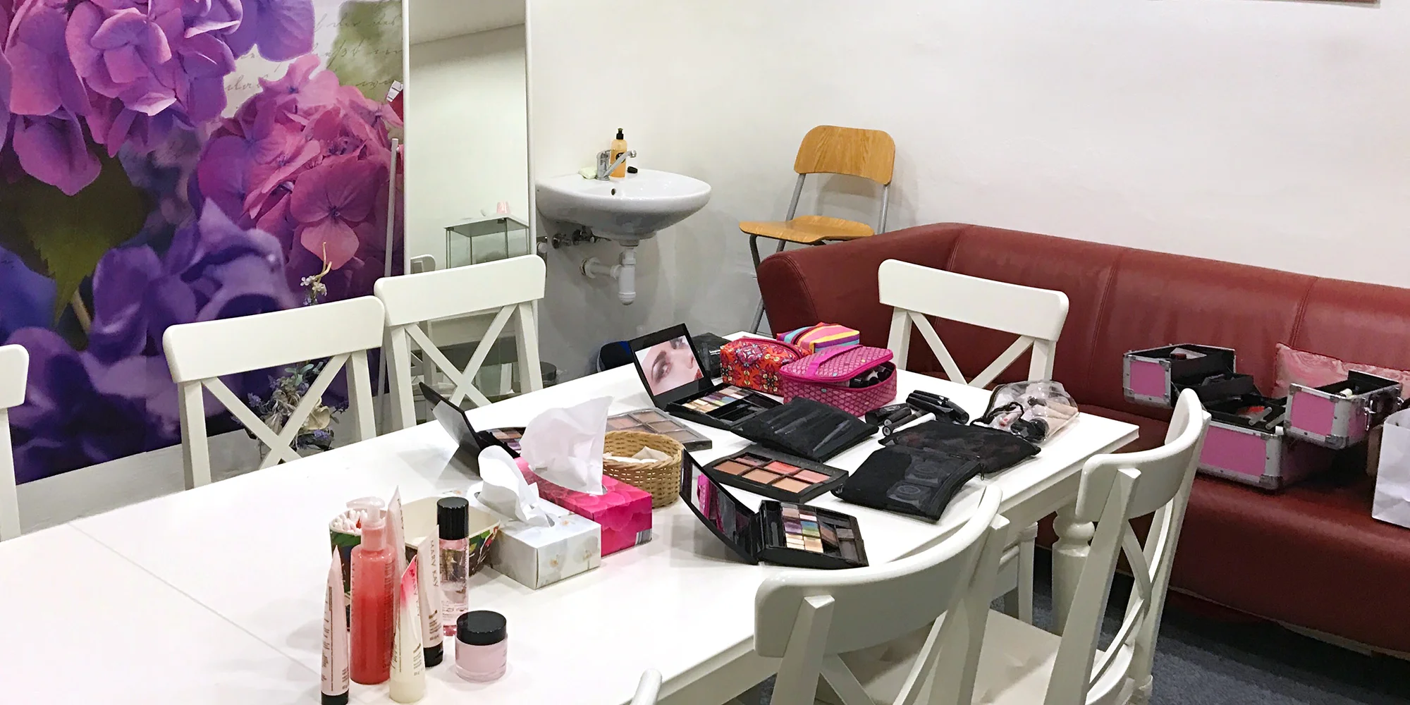 2hodinový kurz sebelíčení pro 1–4 osoby i make-up