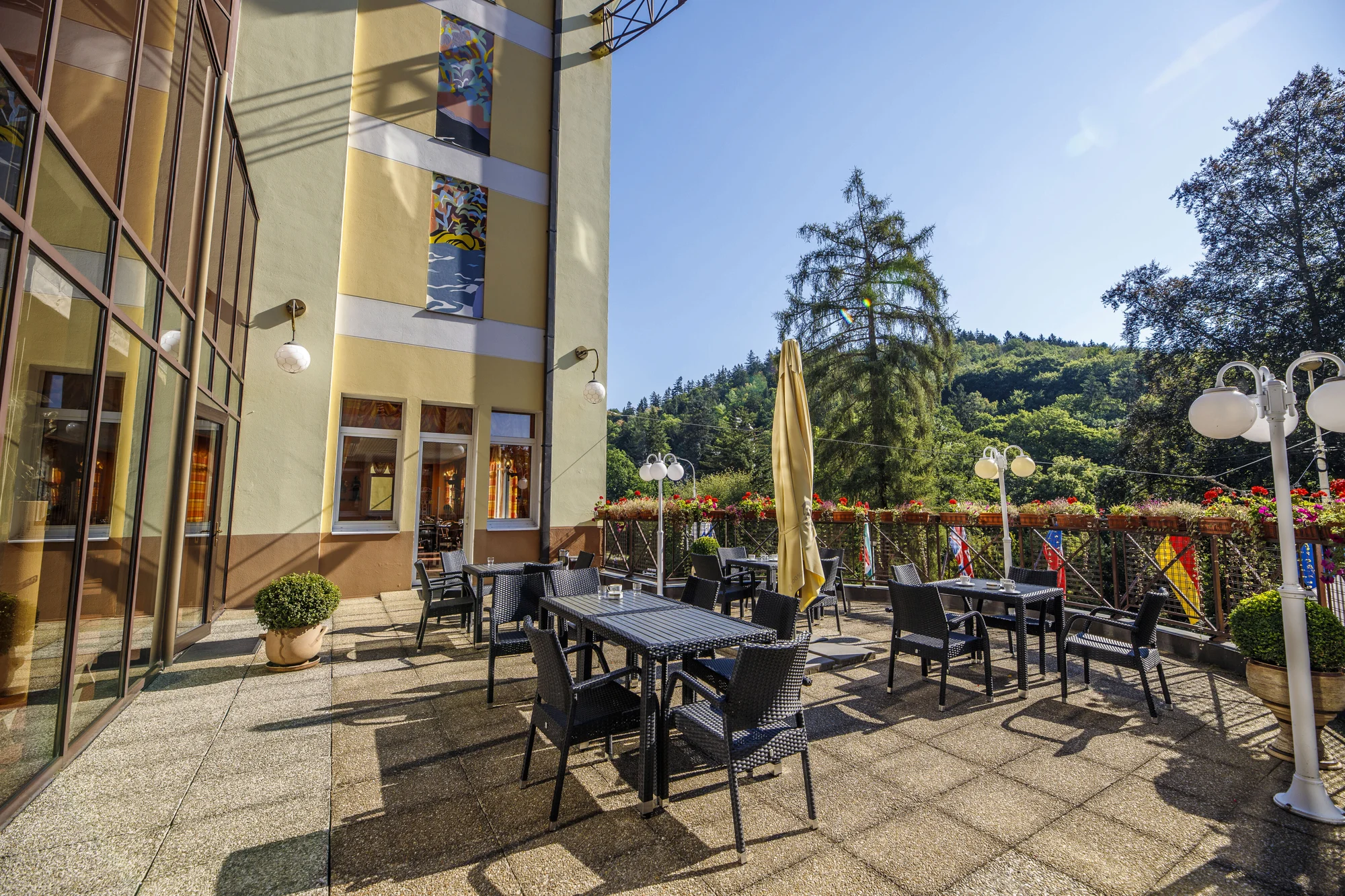 Luxusní 4* hotel v Mariánských Lázních: neomezený wellness, strava i procedury, 2 děti do 11,9 let zdarma