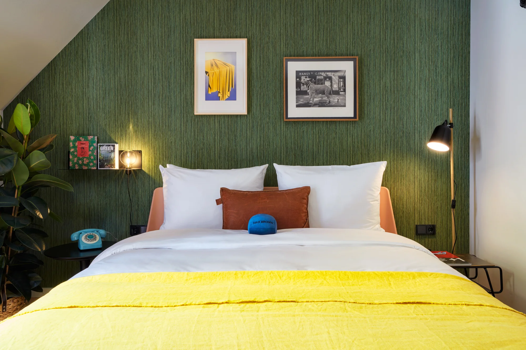 Vídeň: 4* retro hotel 900 m od centra, vstup na obří kolo, snídaně a restaurace vyhlášeného šéfkuchaře