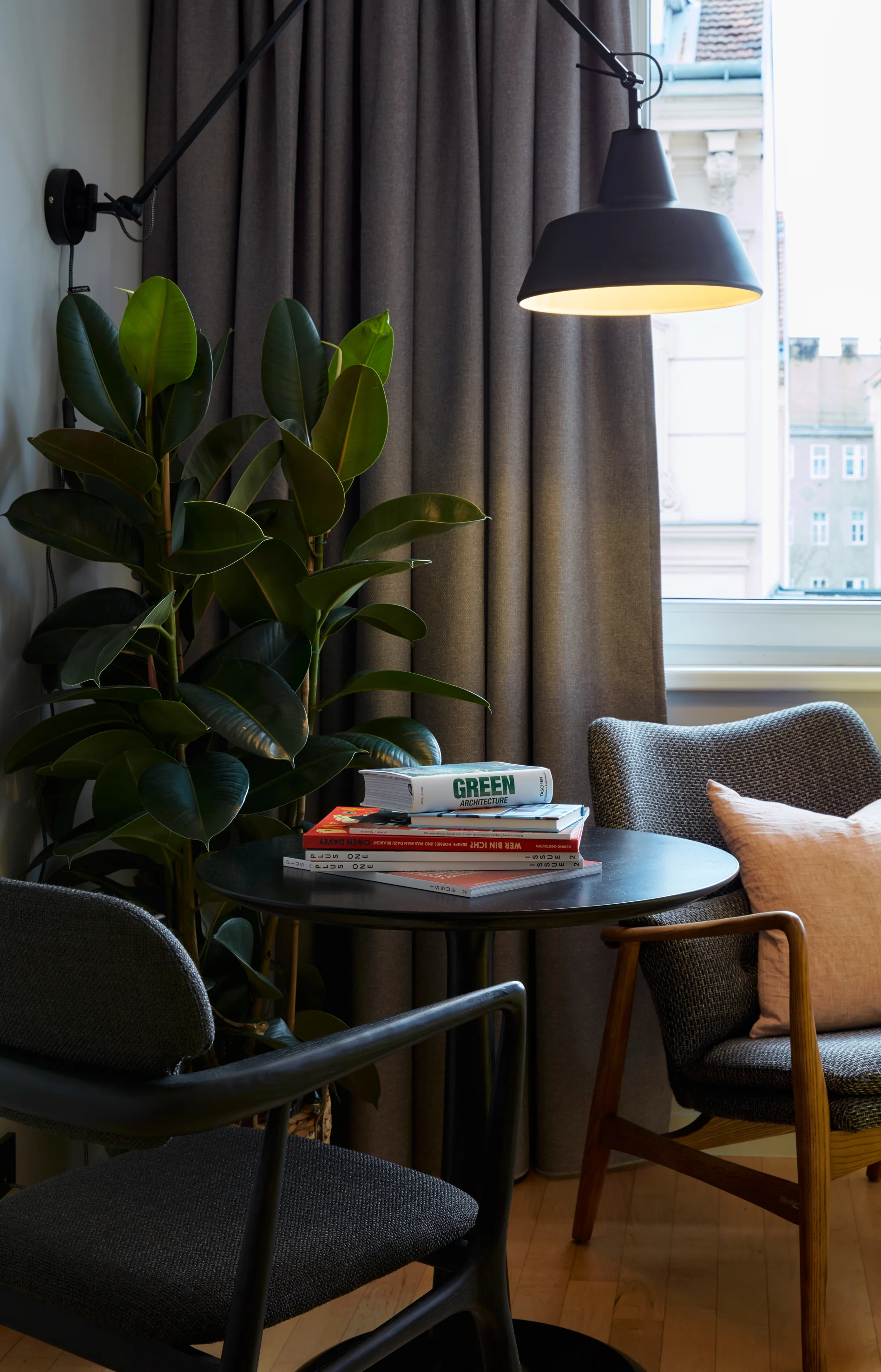 Vídeň: 4* retro hotel 900 m od centra, vstup na obří kolo, snídaně a restaurace vyhlášeného šéfkuchaře