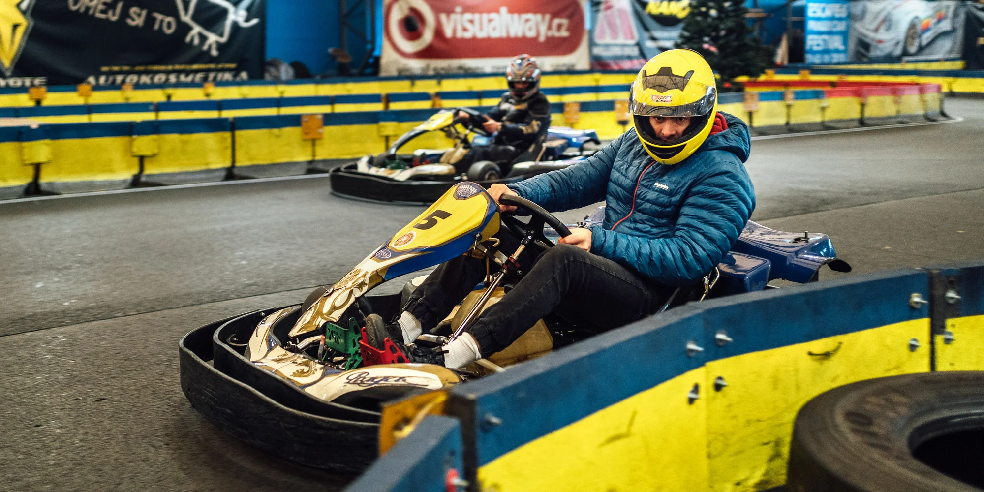 Zažijte adrenalin na 4 kolech: 10min. jízdy na závodní motokáře pro děti i dospělé