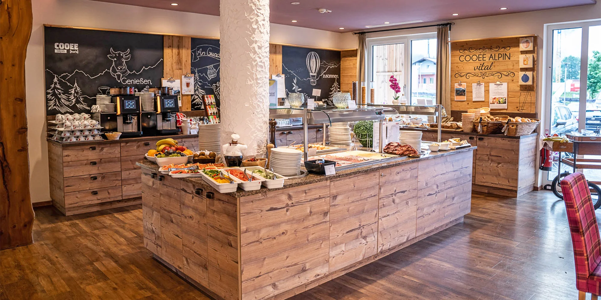 Dovolená v Alpách: moderní horský hotel COOEE alpin Dachstein se snídaní či polopenzí a saunami