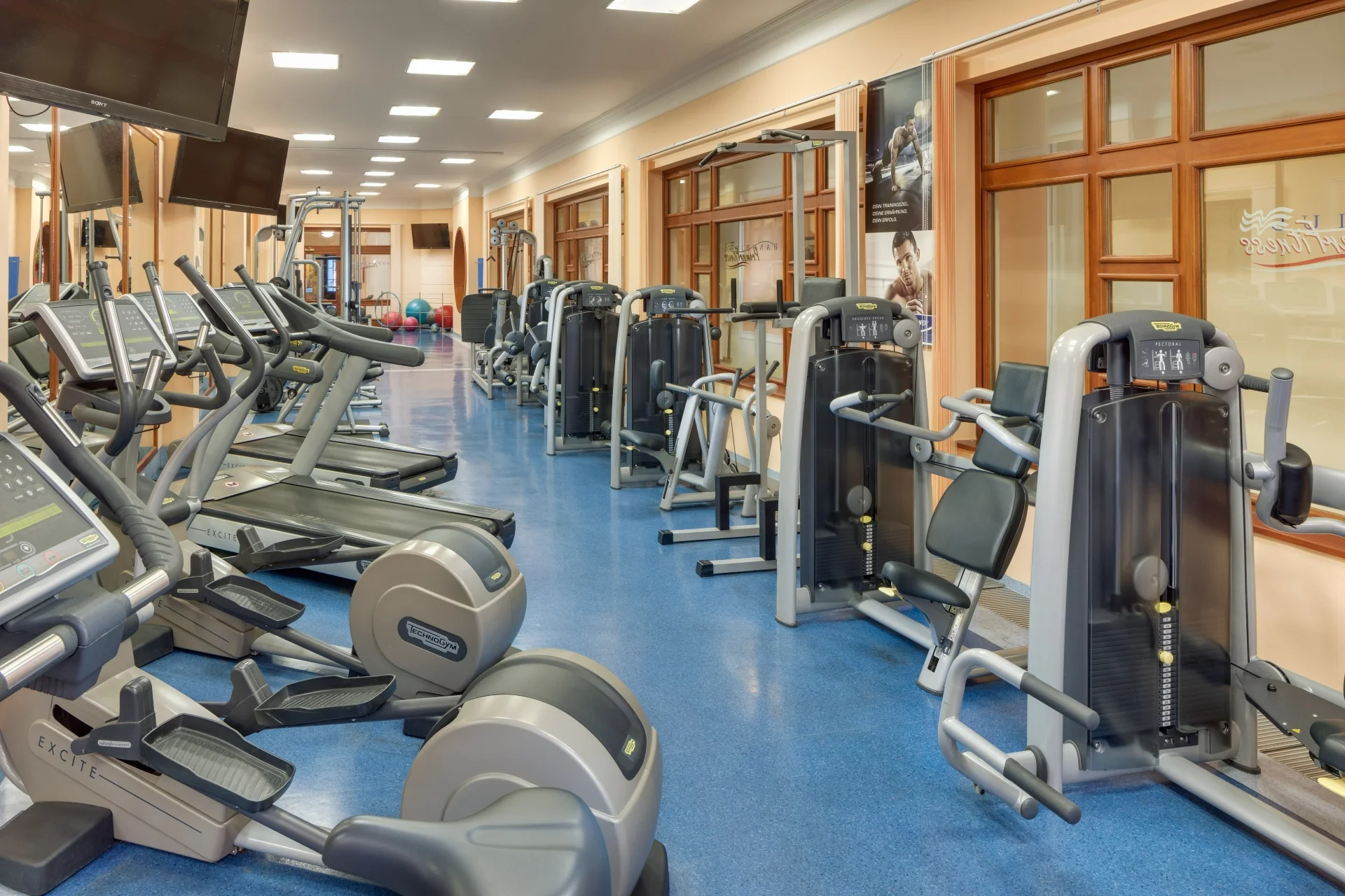 4* luxusní hotel v centru Mariánských lázní: polopenze, neomezený wellness i procedury