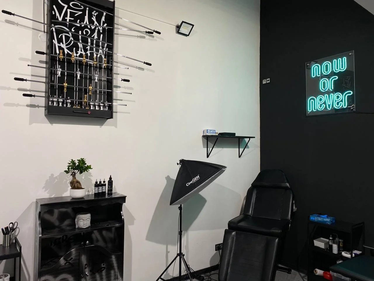 1 500 či 3 500 Kč na cokoliv v tetovacím studiu Vean Tattoo: piercingy, náušnice, šperky, tetování, prostředky na hojení